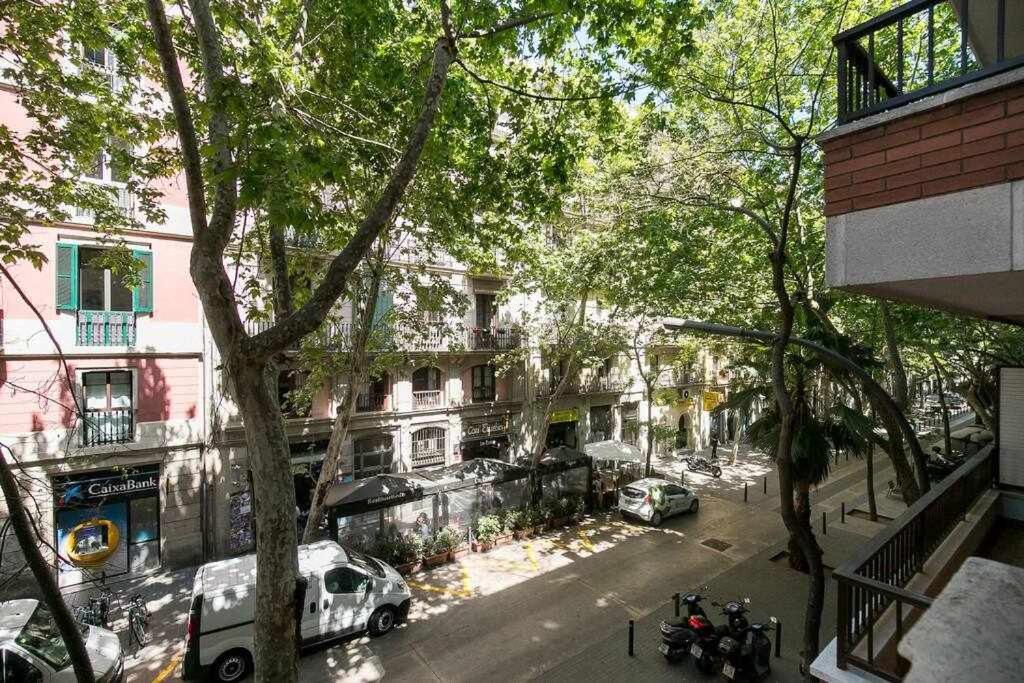Apartment with Balcony photo 3