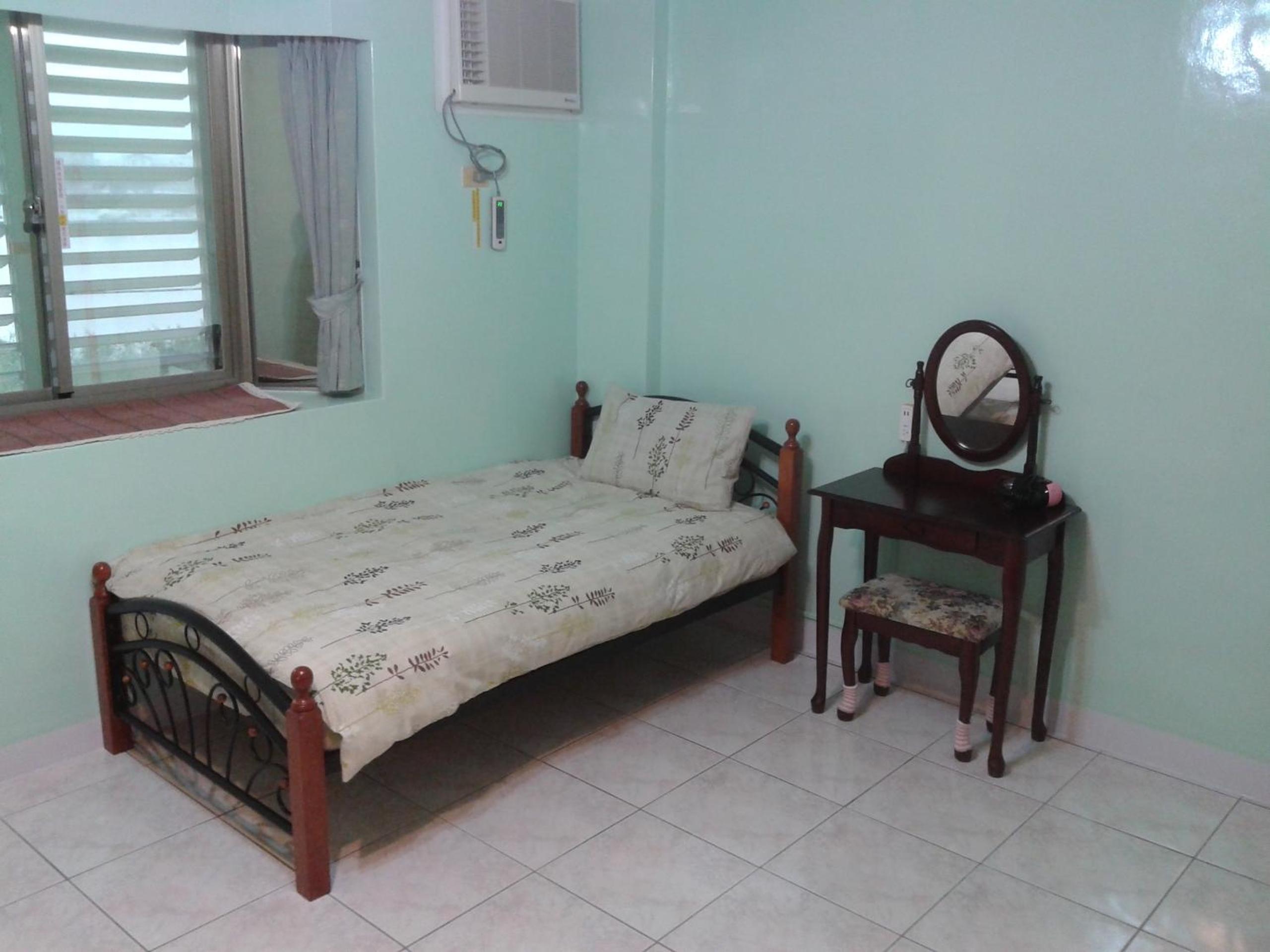 Triple Room with Bathroom photo 2