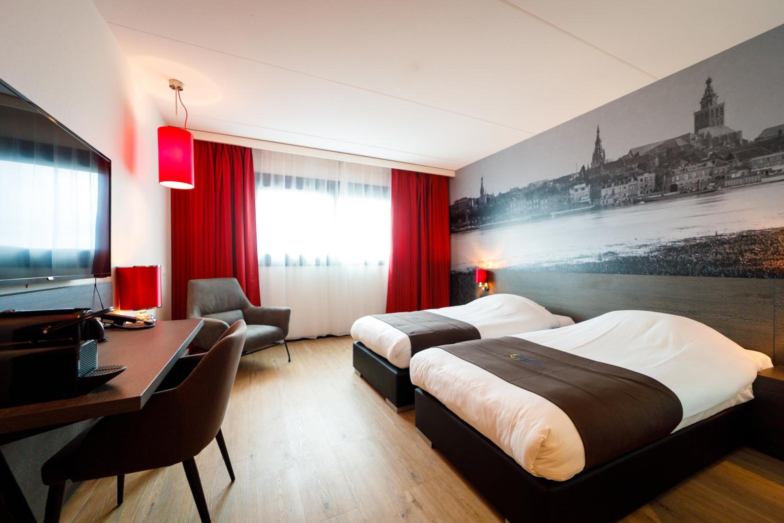 Deluxe Twin Room photo 1