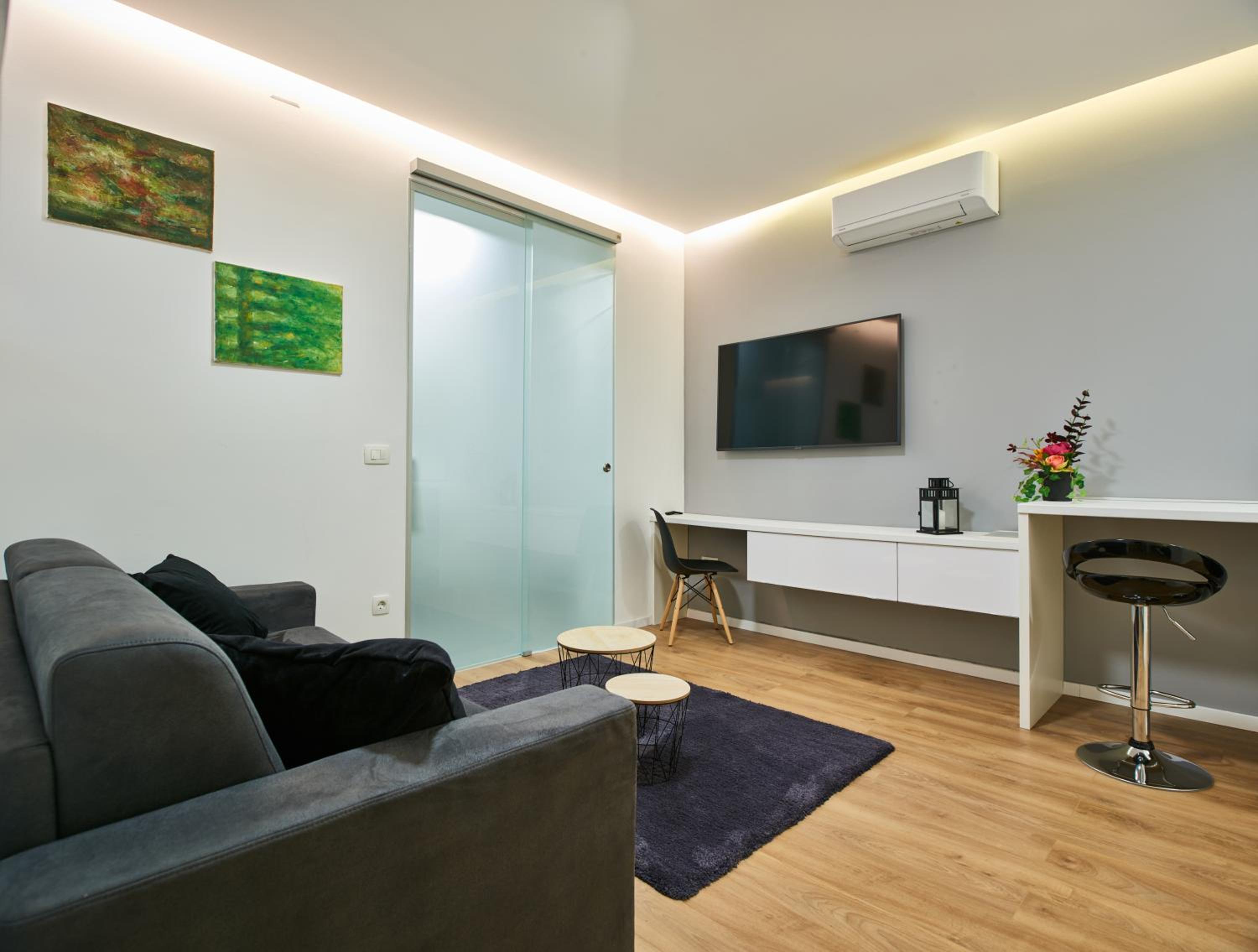Superior Studio