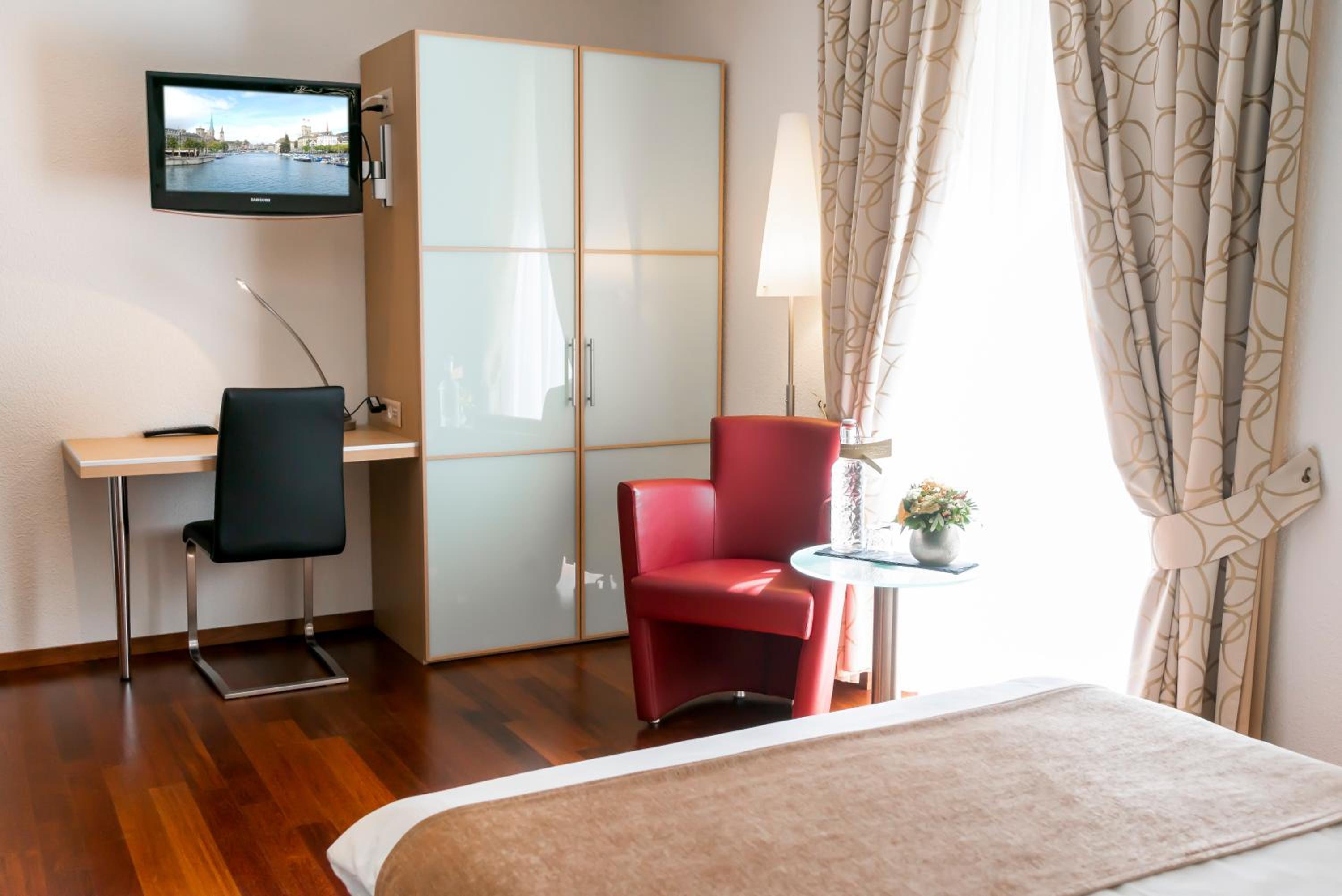 Premium Single Room