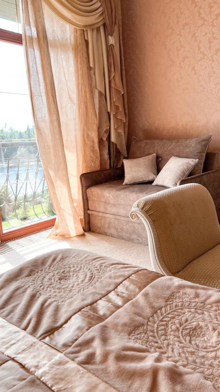 Suite with Lake View photo 3