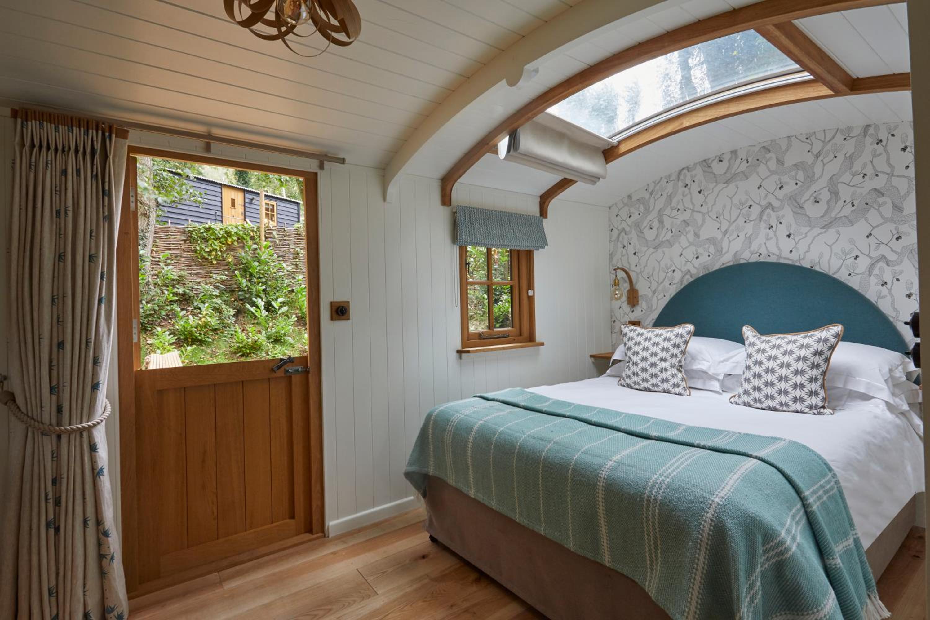 Hideaway Hut