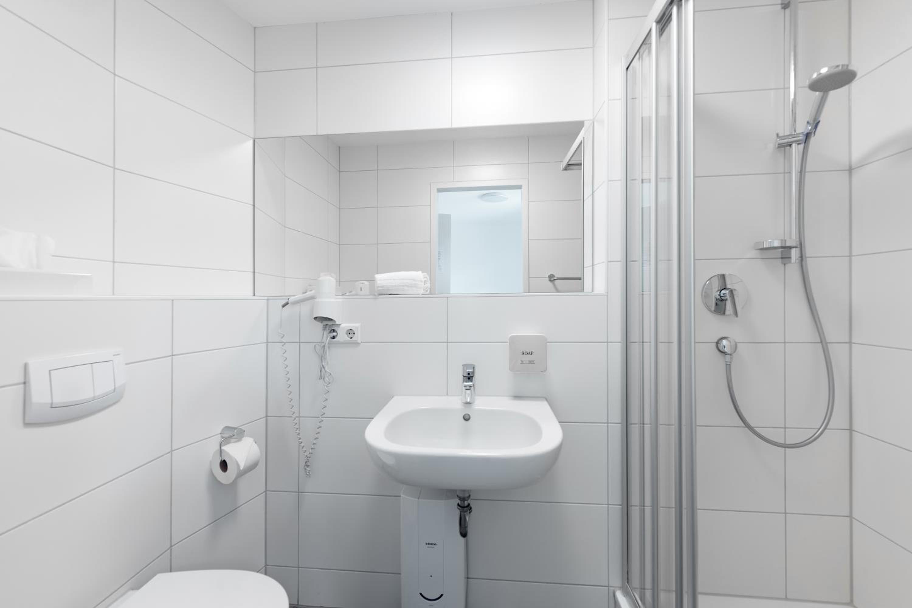 Hotel Garni am Olgaeck Stuttgart - Photo 16