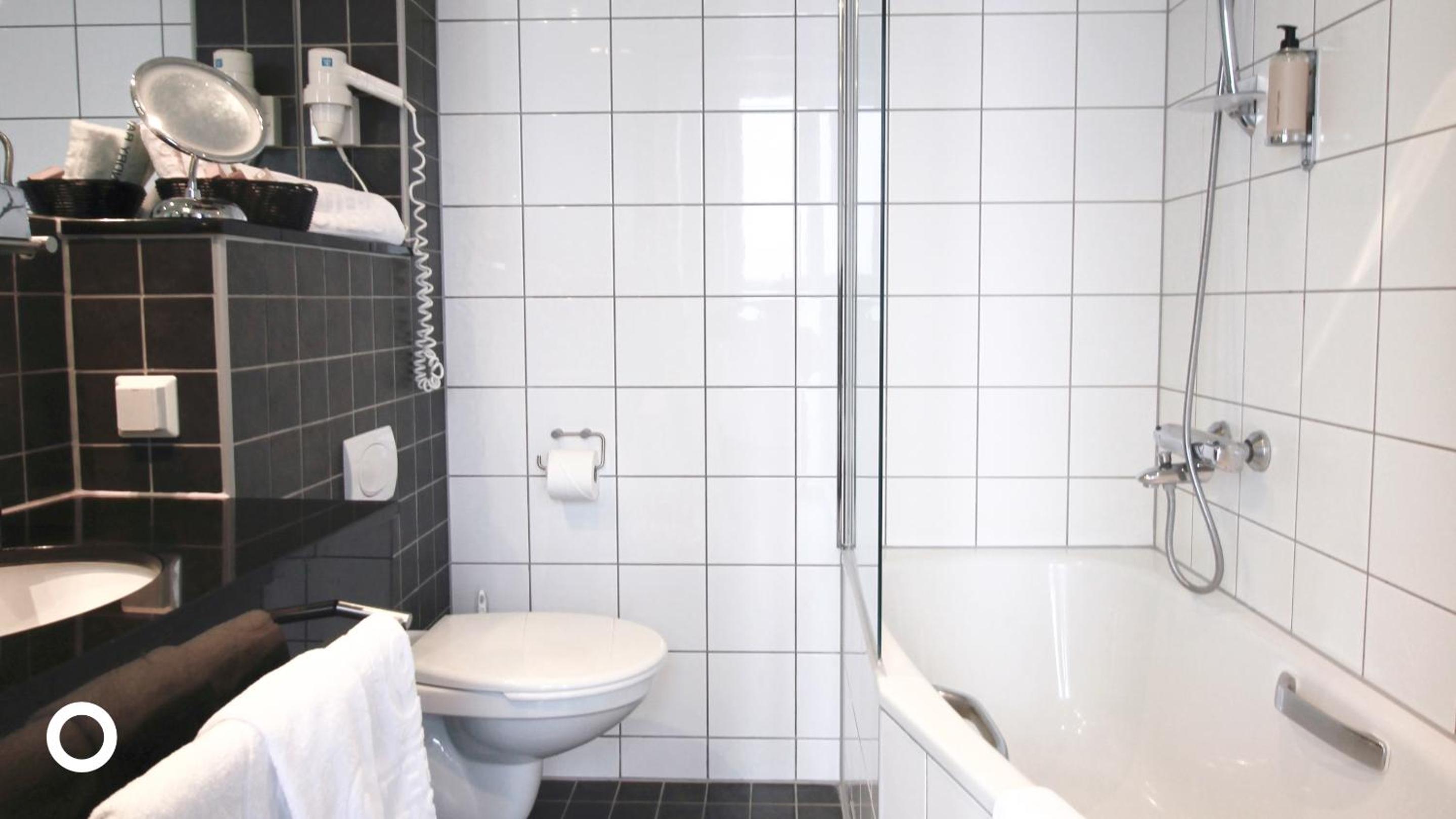 Deluxe Double Room with Sea View photo 2