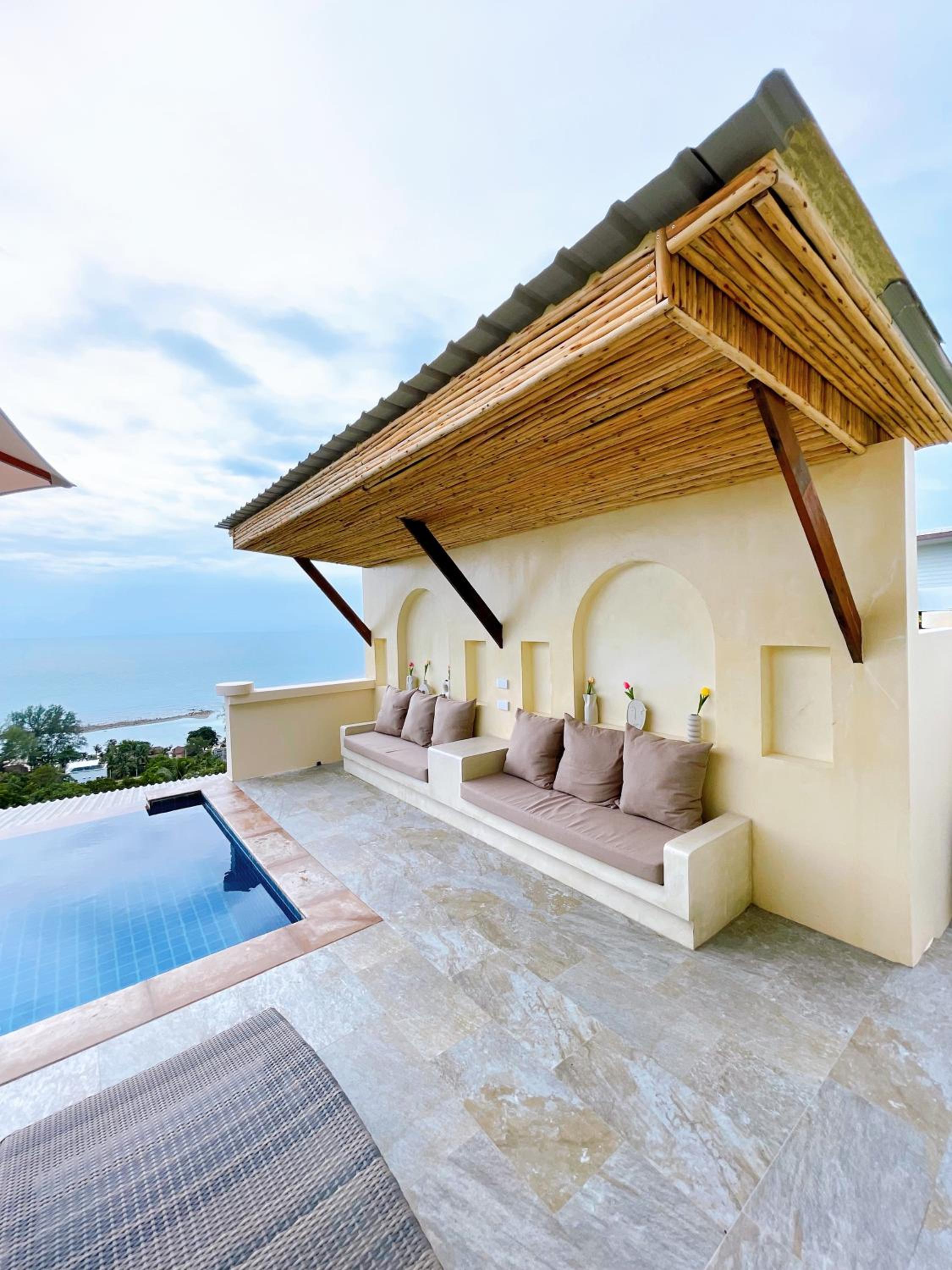 Villa with Sea View - Photo 13