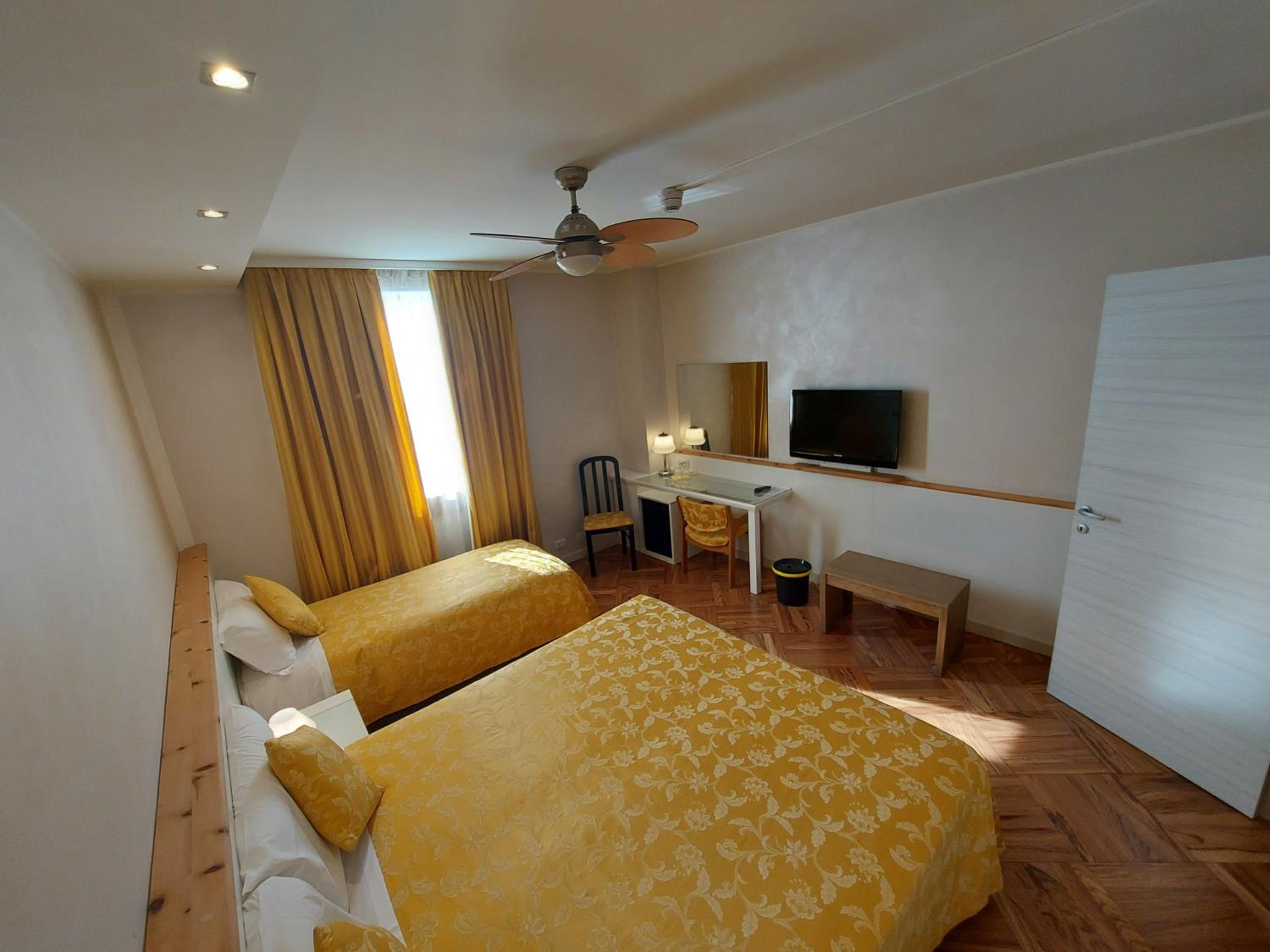 Superior Triple Room