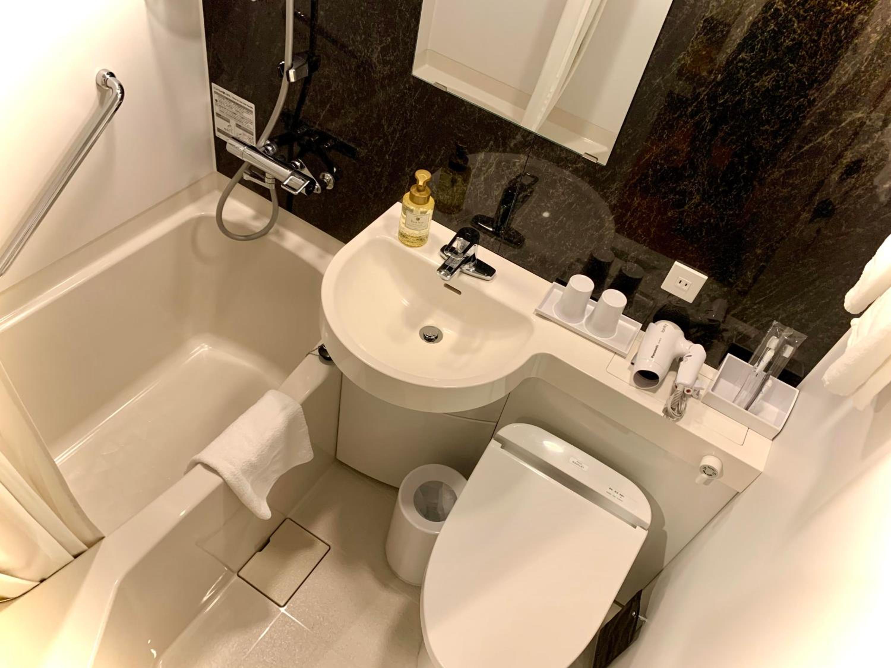 Double Room - (LG Styler) - Non-Smoking photo 3