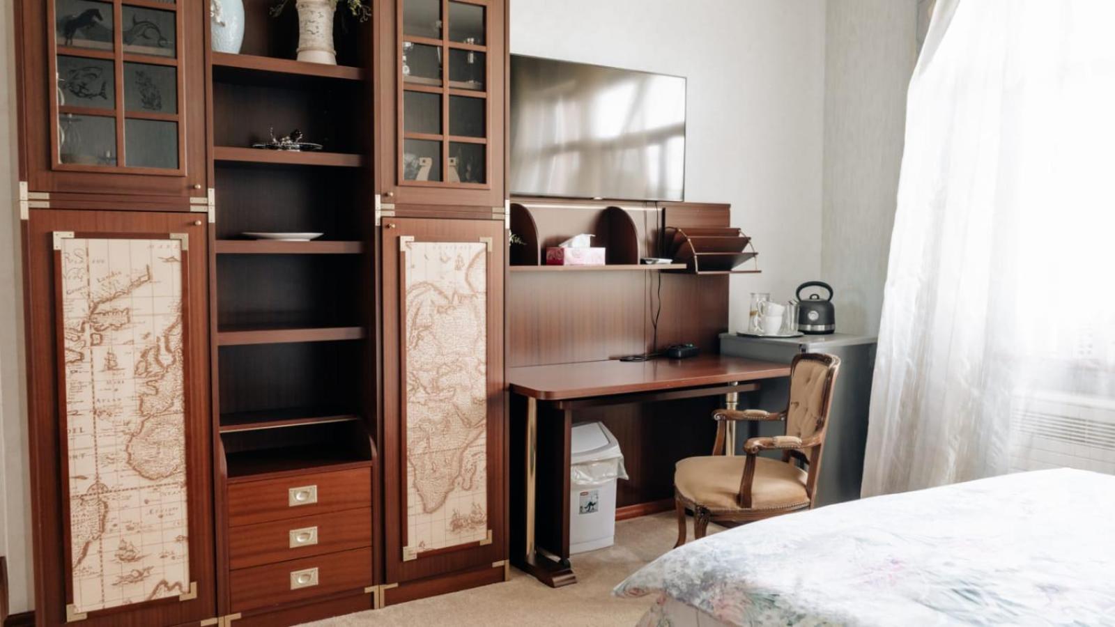 Double Room with Shared Bathroom