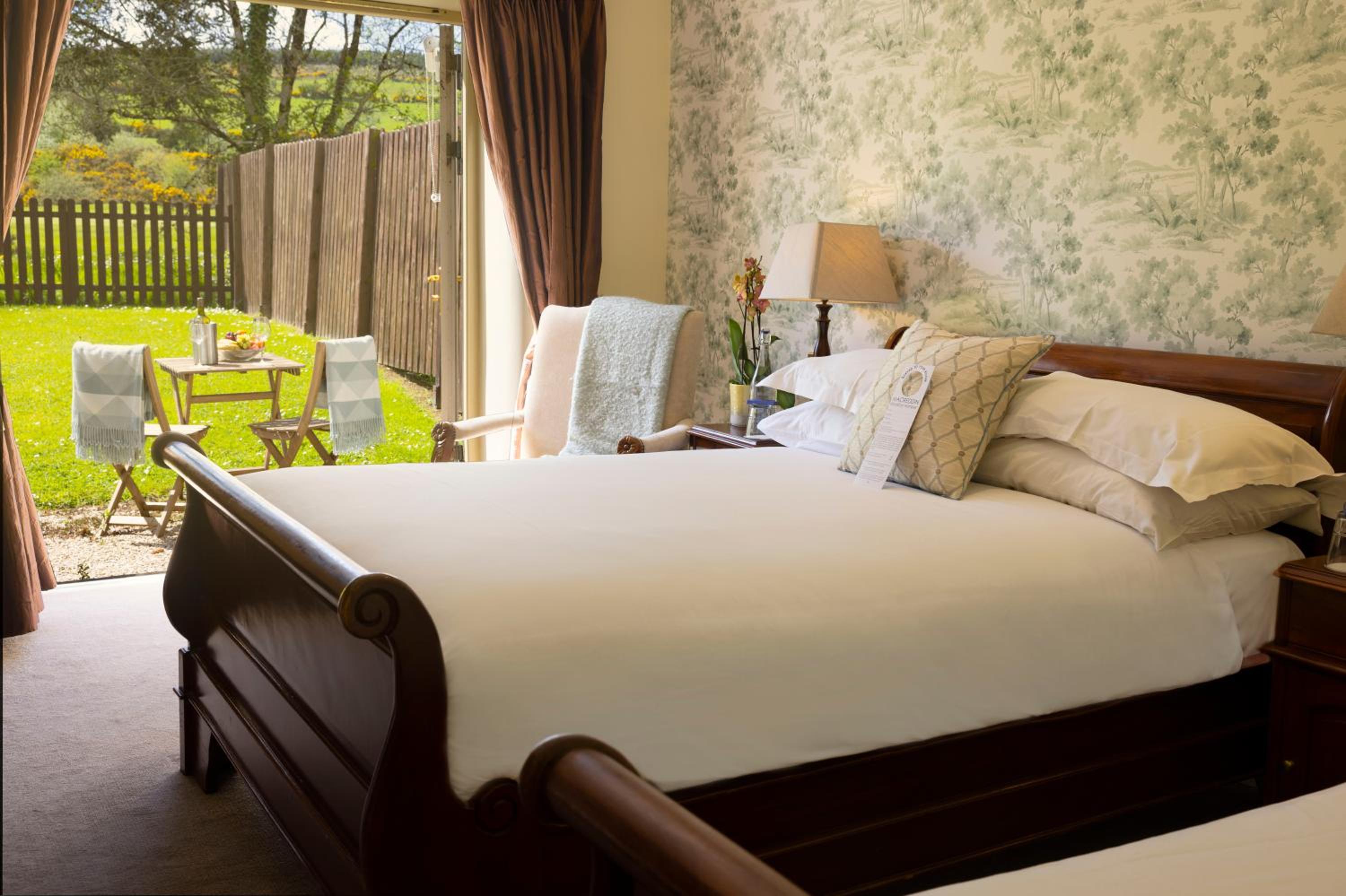 Standard Double or Twin Room - Photo 1