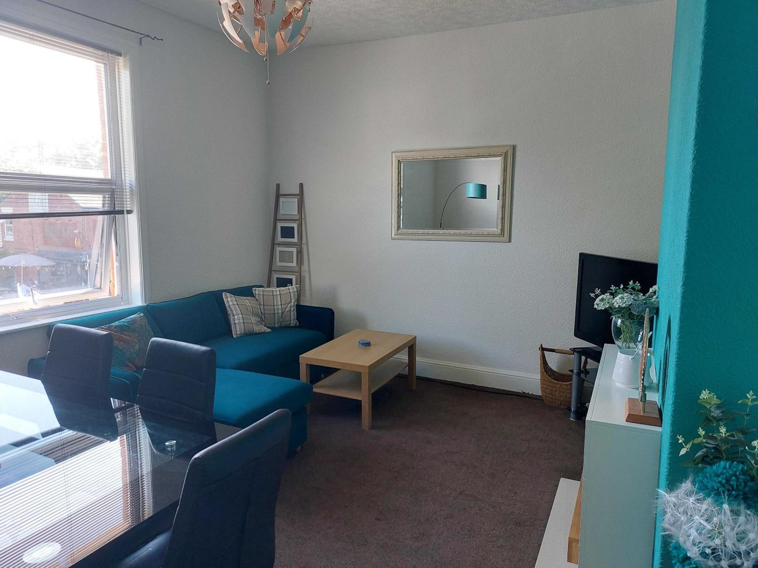 Two-Bedroom Apartment - Photo 18