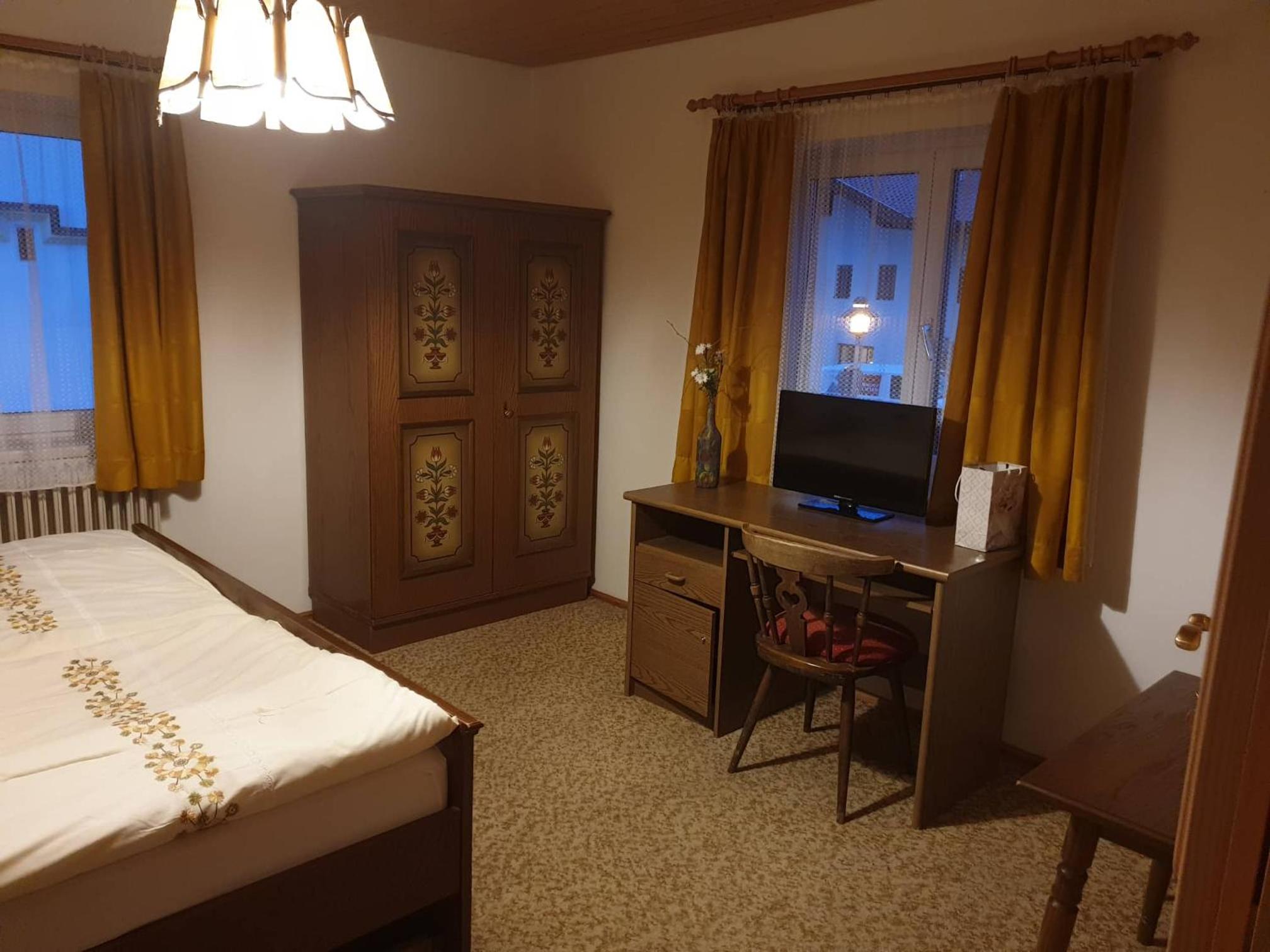 Double Room - Photo 3