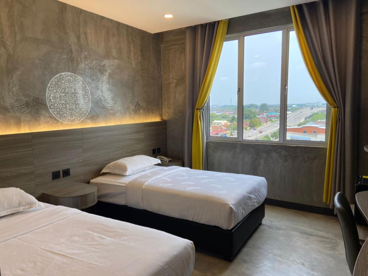 Deluxe Twin Room photo 2