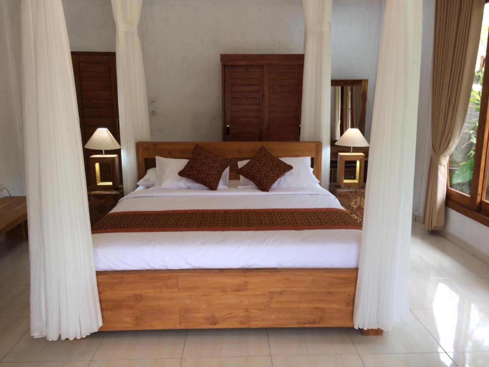 Double Room with Pool View - Photo 1