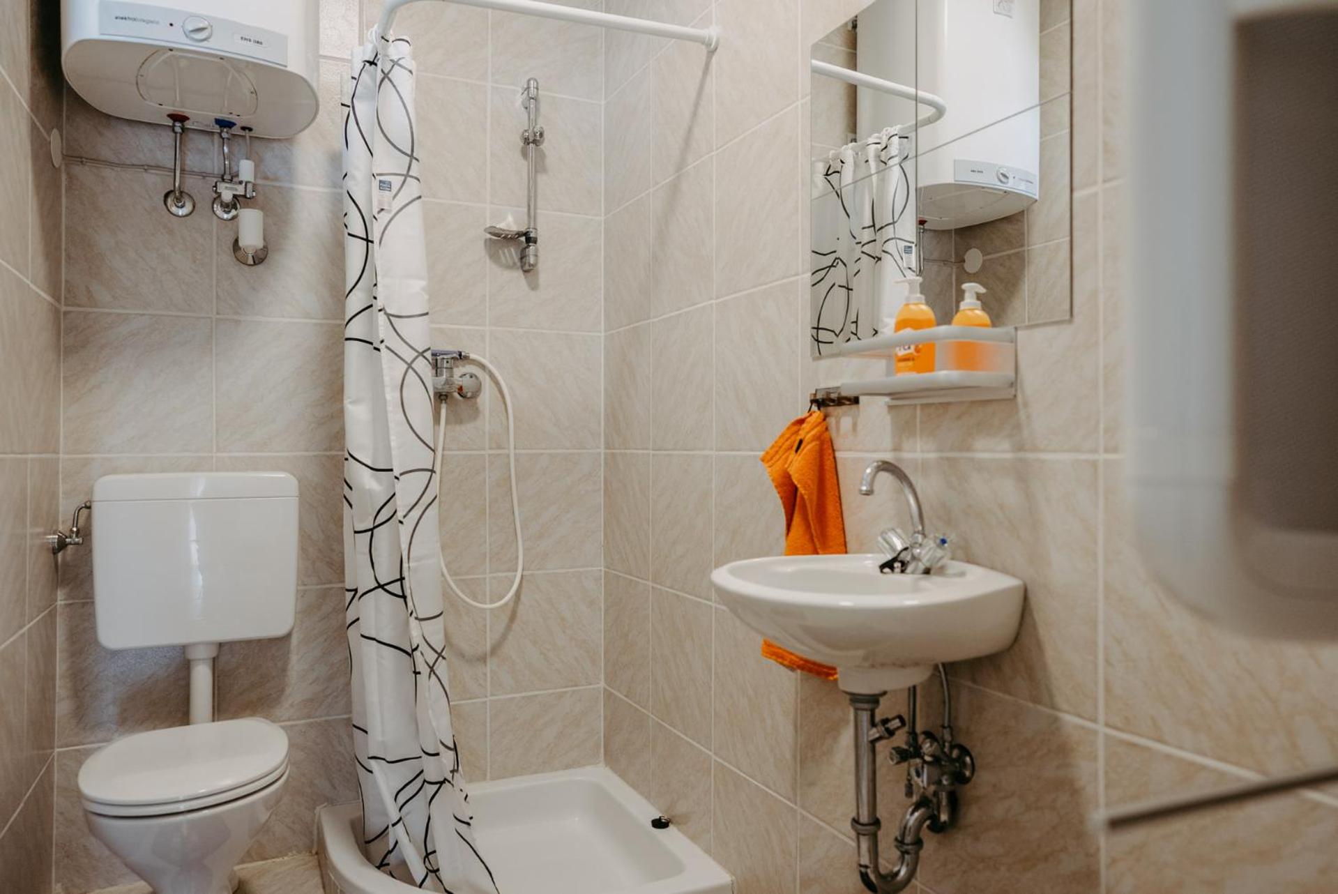 One-Bedroom House photo 2