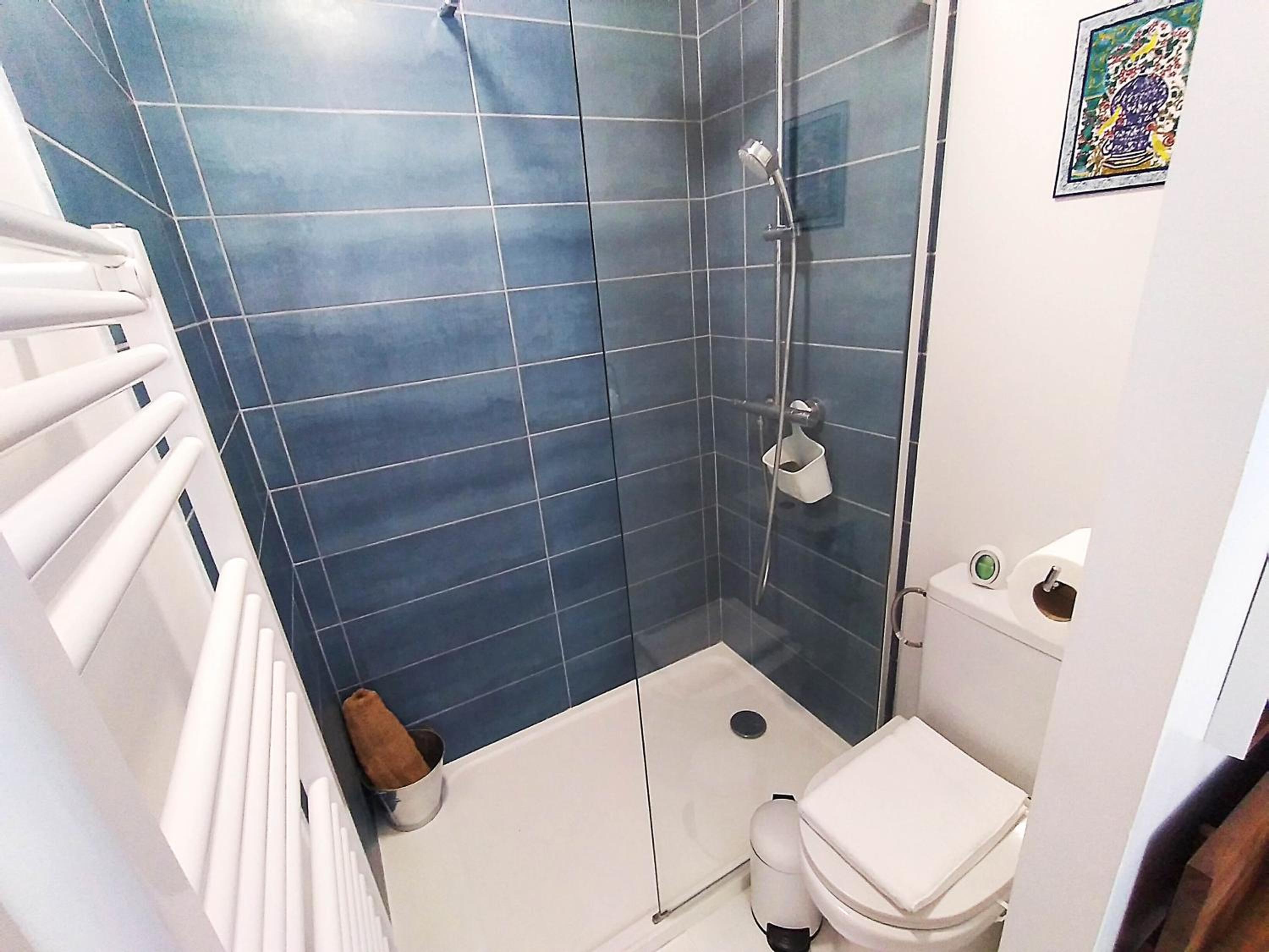 Suite with Hot Tub - Photo 80