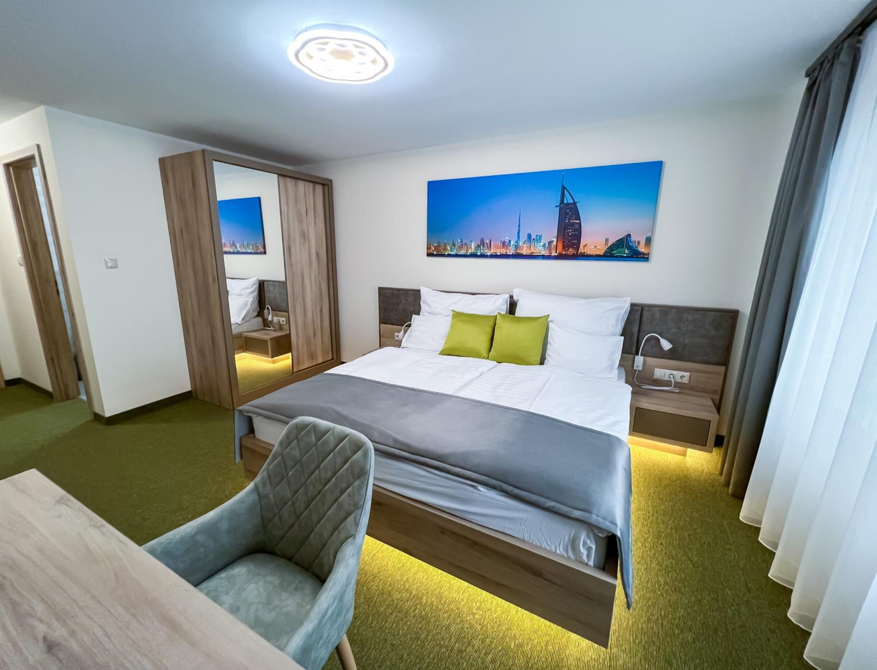 Double Room - Photo 2
