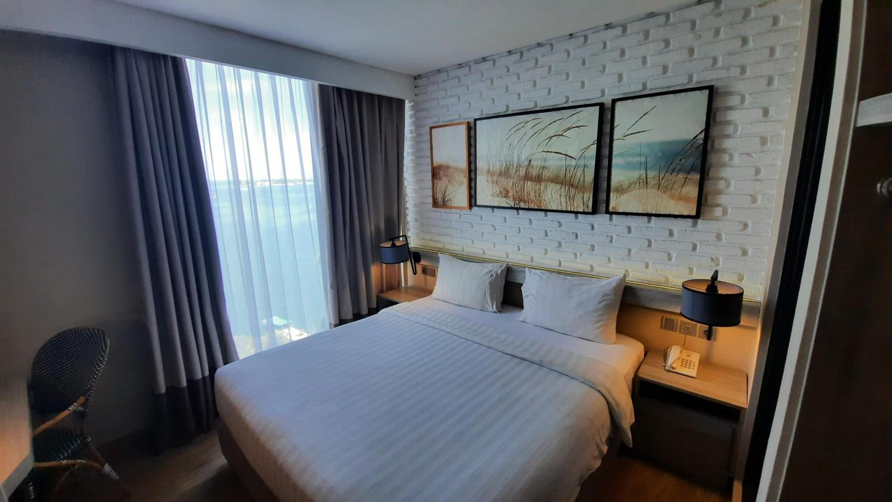 Superior Queen Room with Sea View