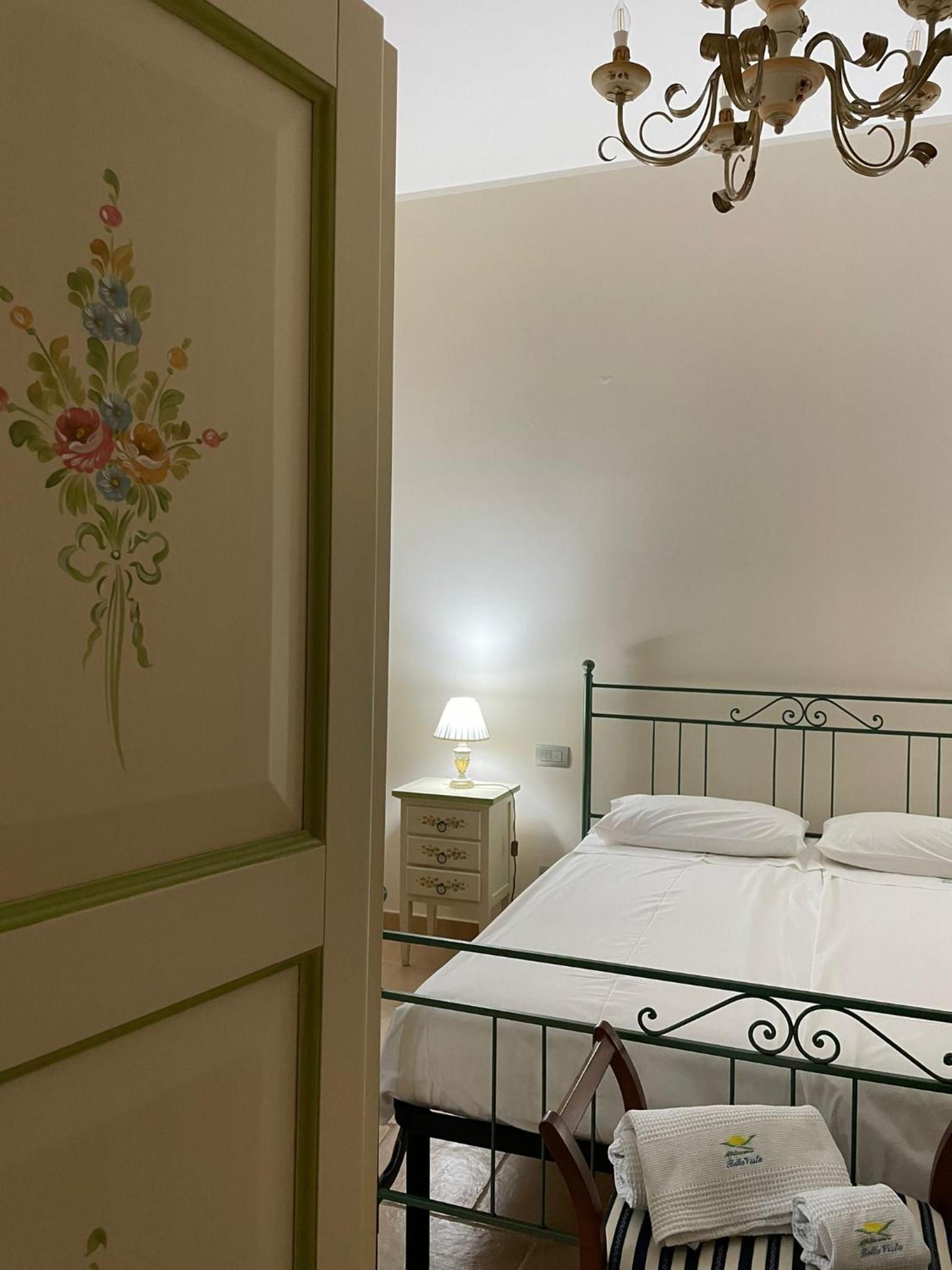 Double Room - Disability Access photo 2