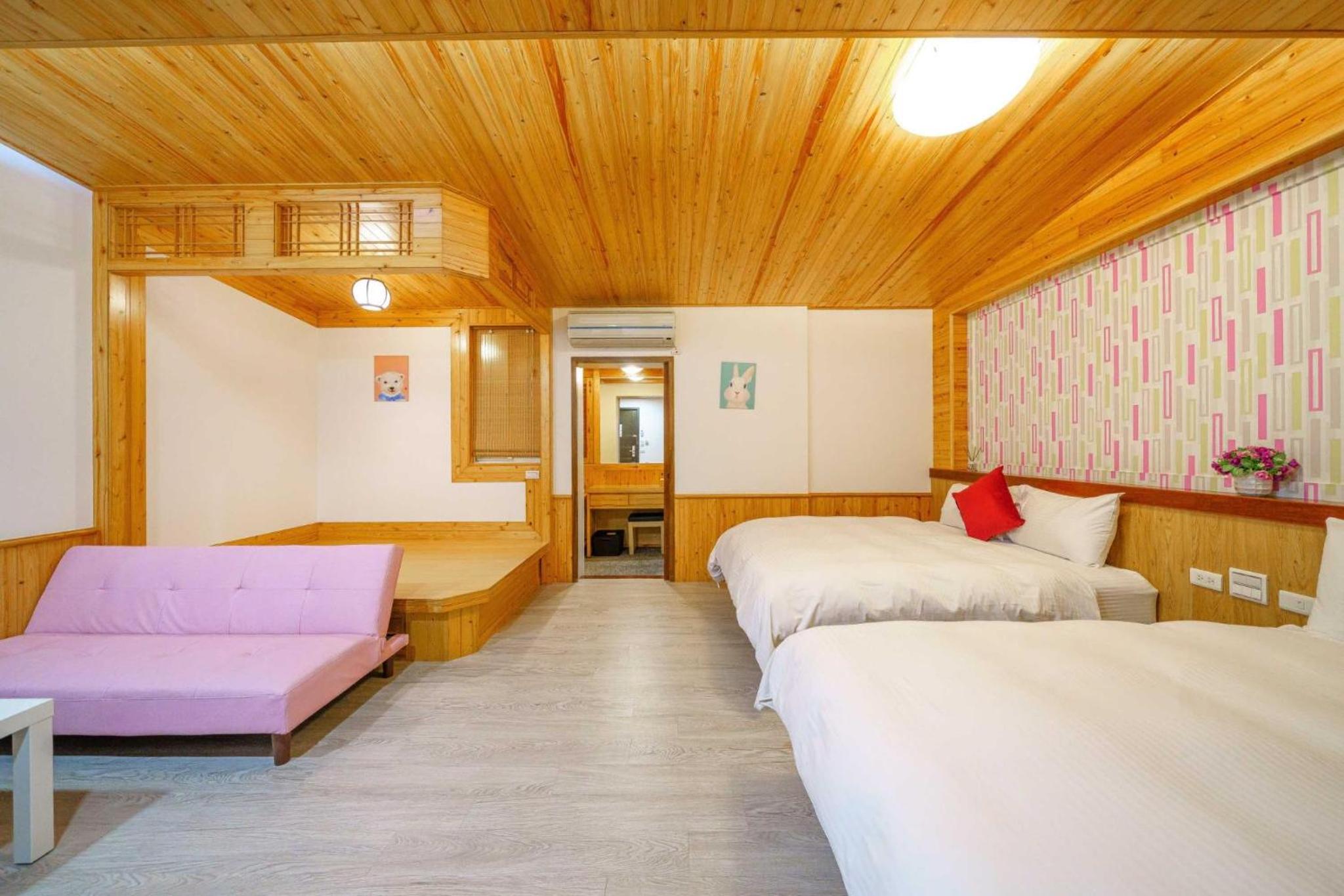 Deluxe Family Suite
