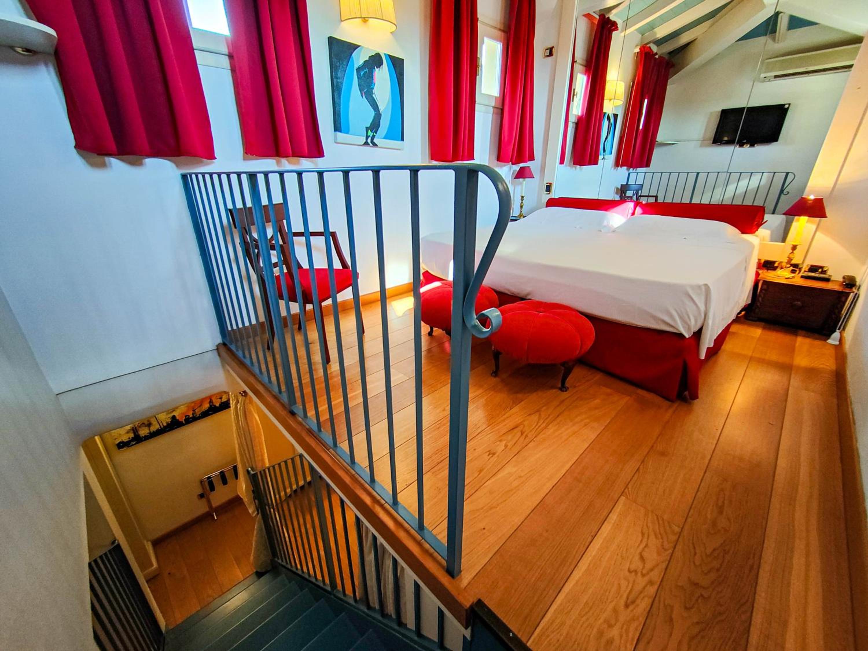 Small Double Room photo 1