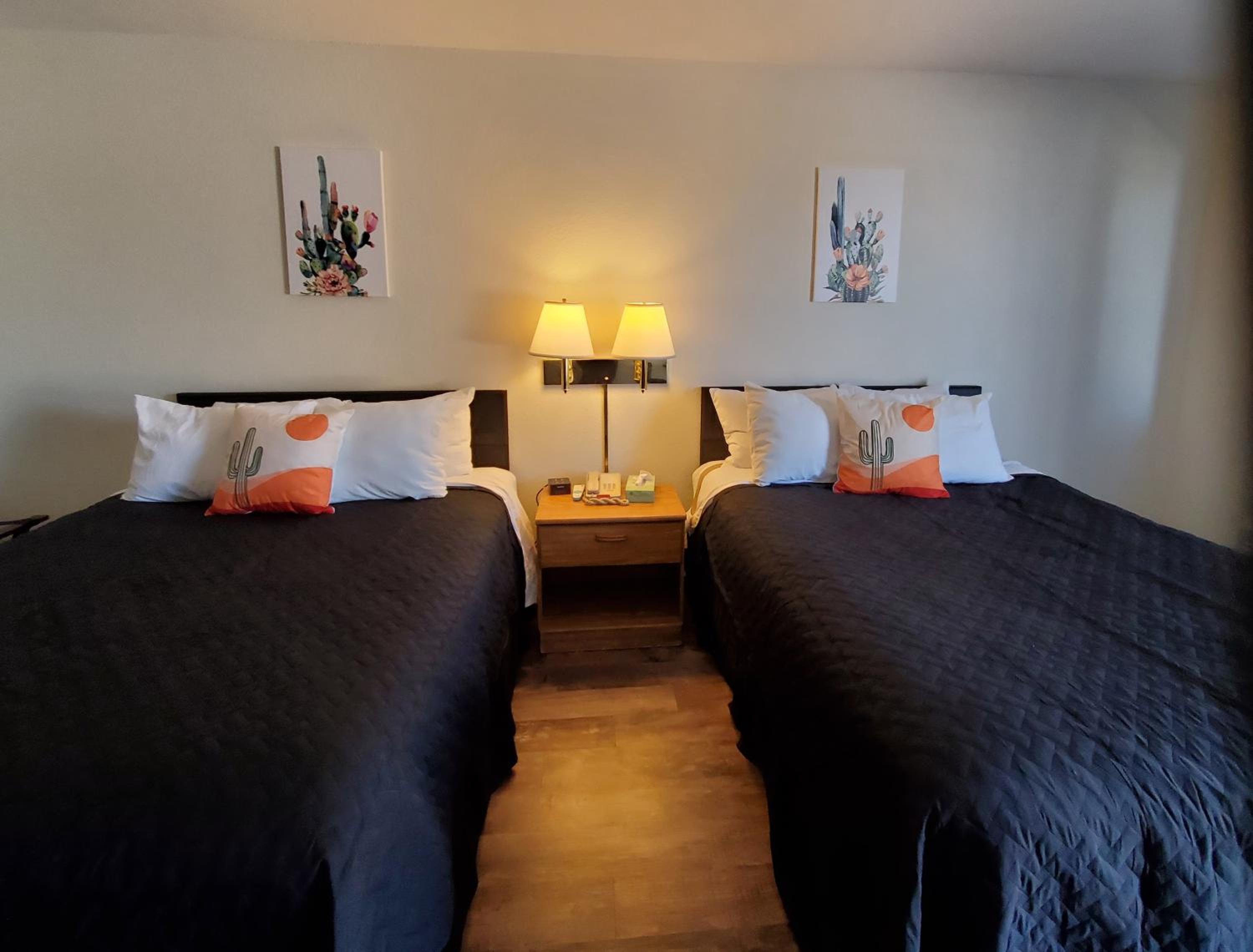 Queen Room - Photo 5