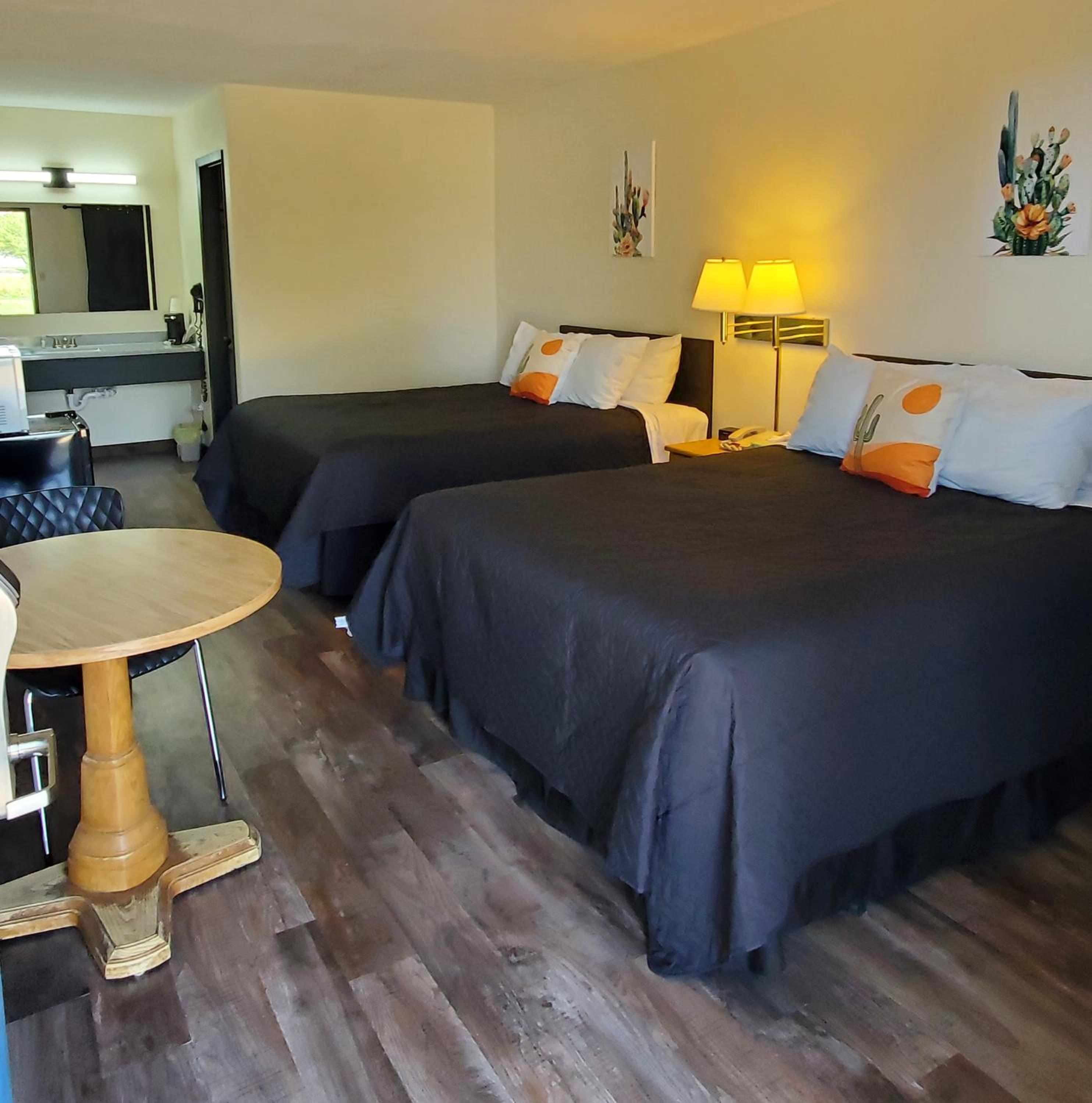 Queen Room - Photo 1