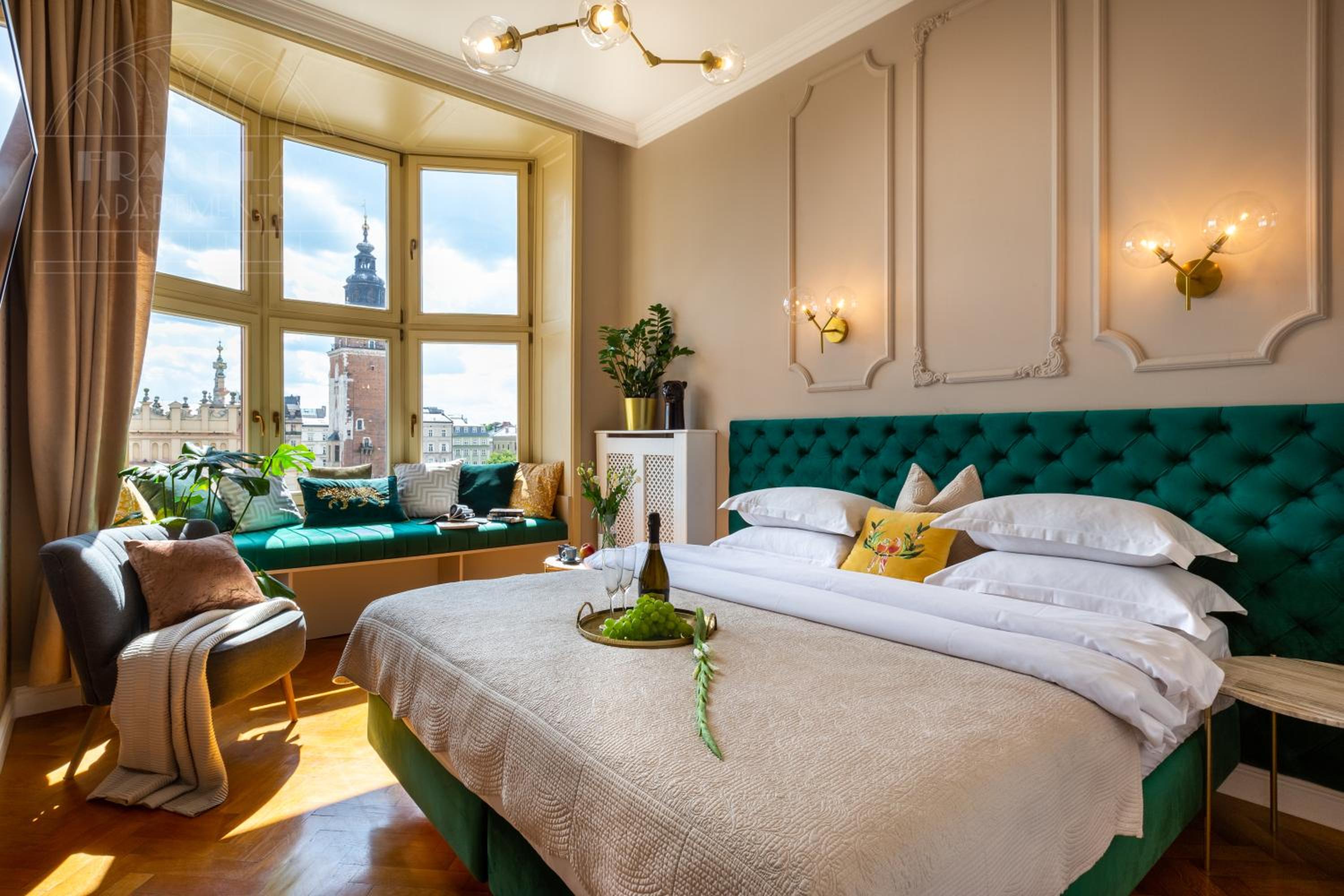 Feniks Jade 2-Bedroom with the best Main Square view photo 1