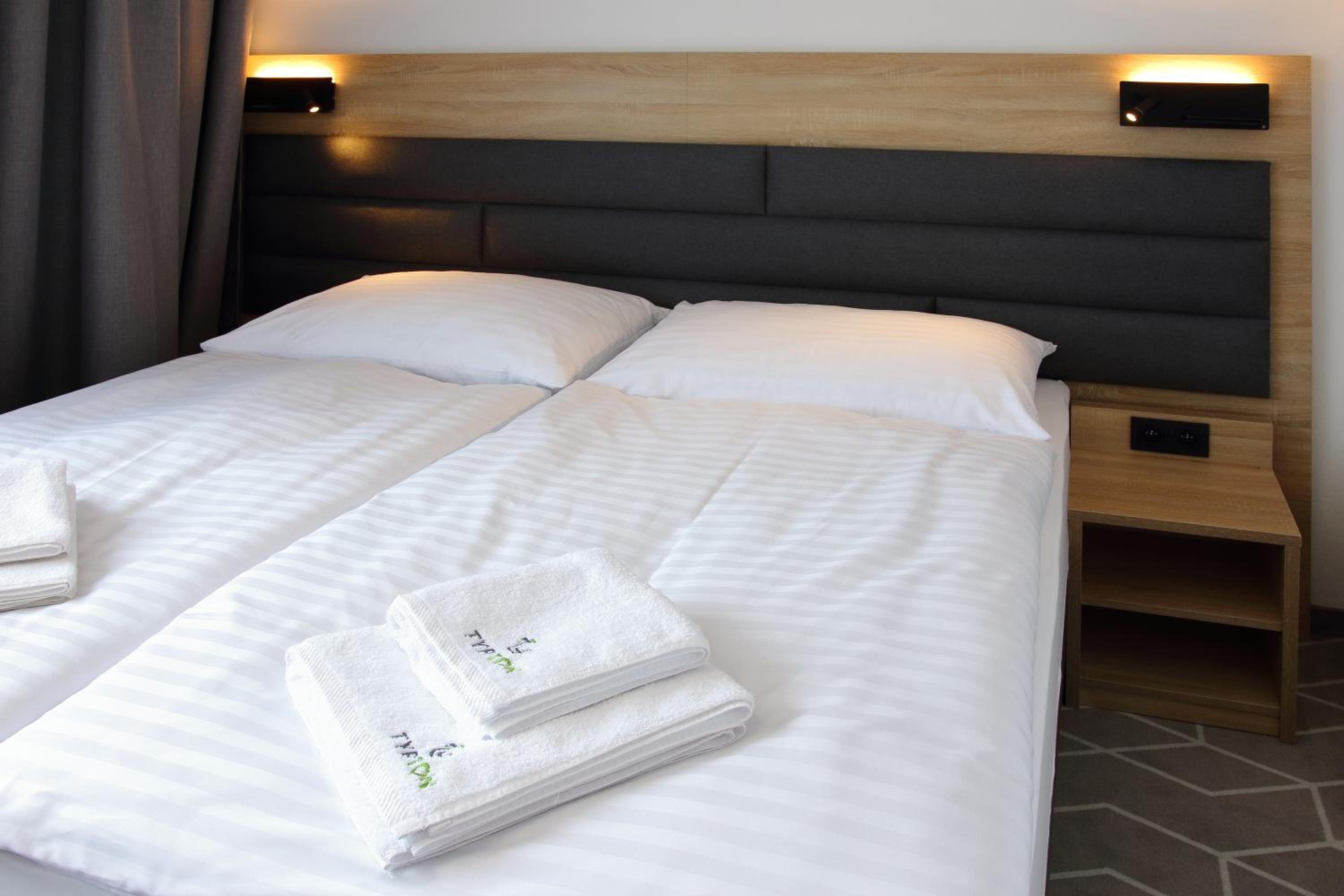 Superior King Suite - Photo 2