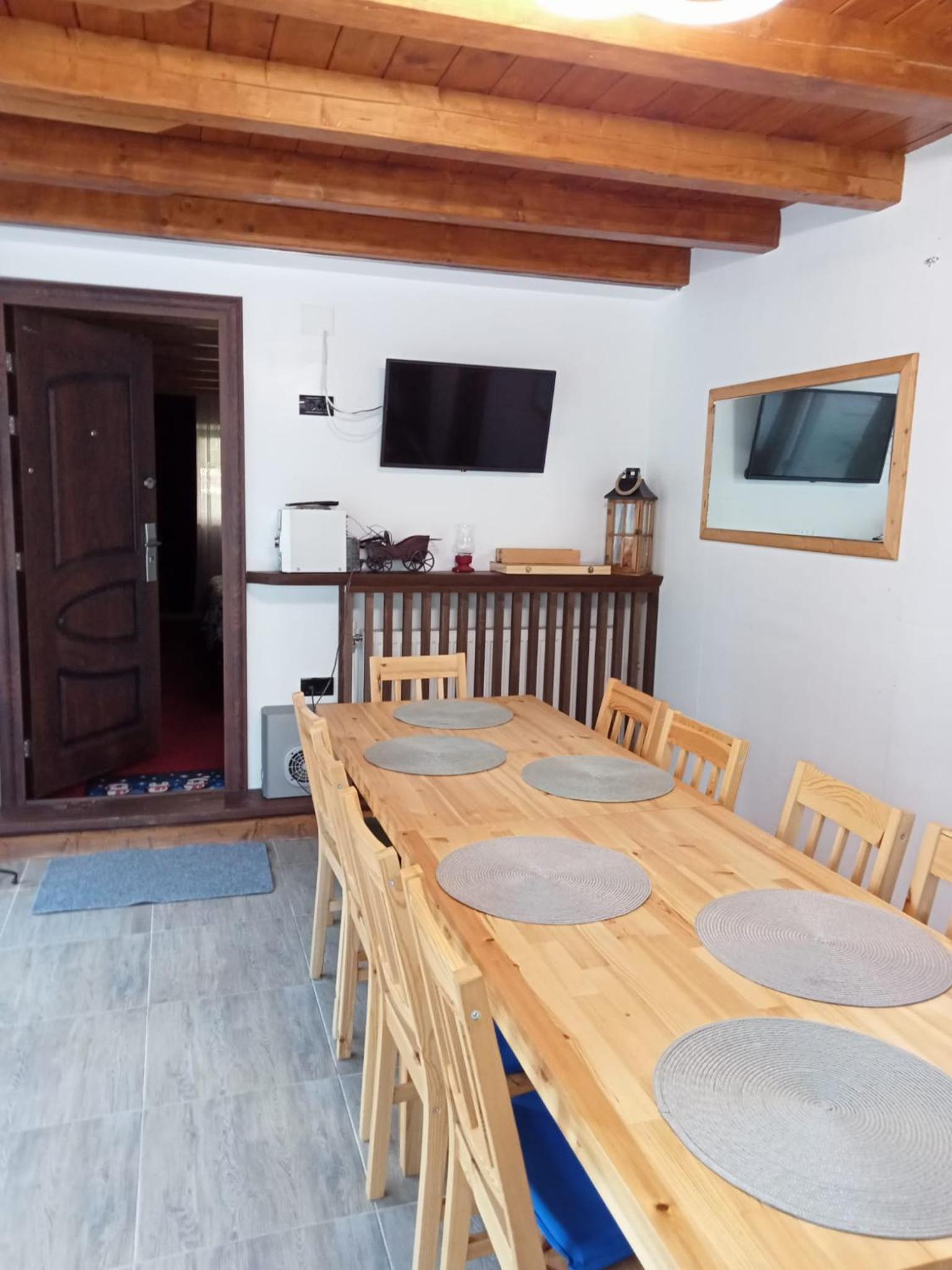 Double Room with Private Bathroom - Photo 4