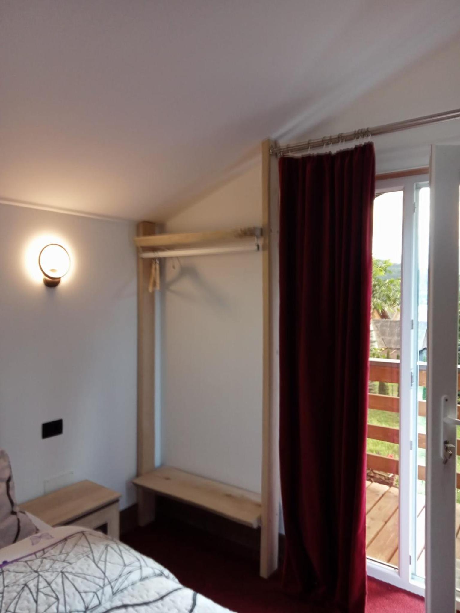 Double Room with Private Bathroom - Photo 1