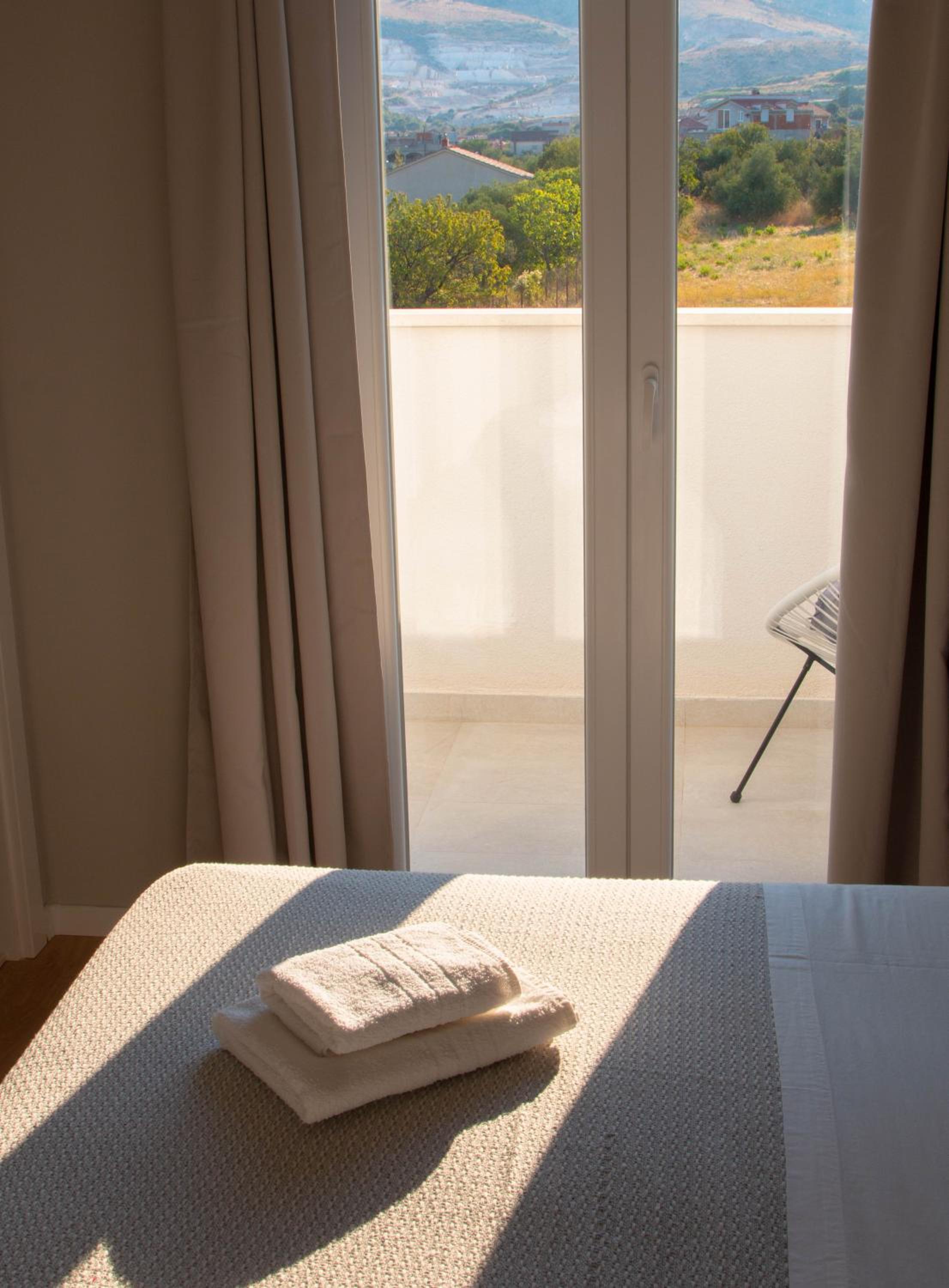 Villa photo 2