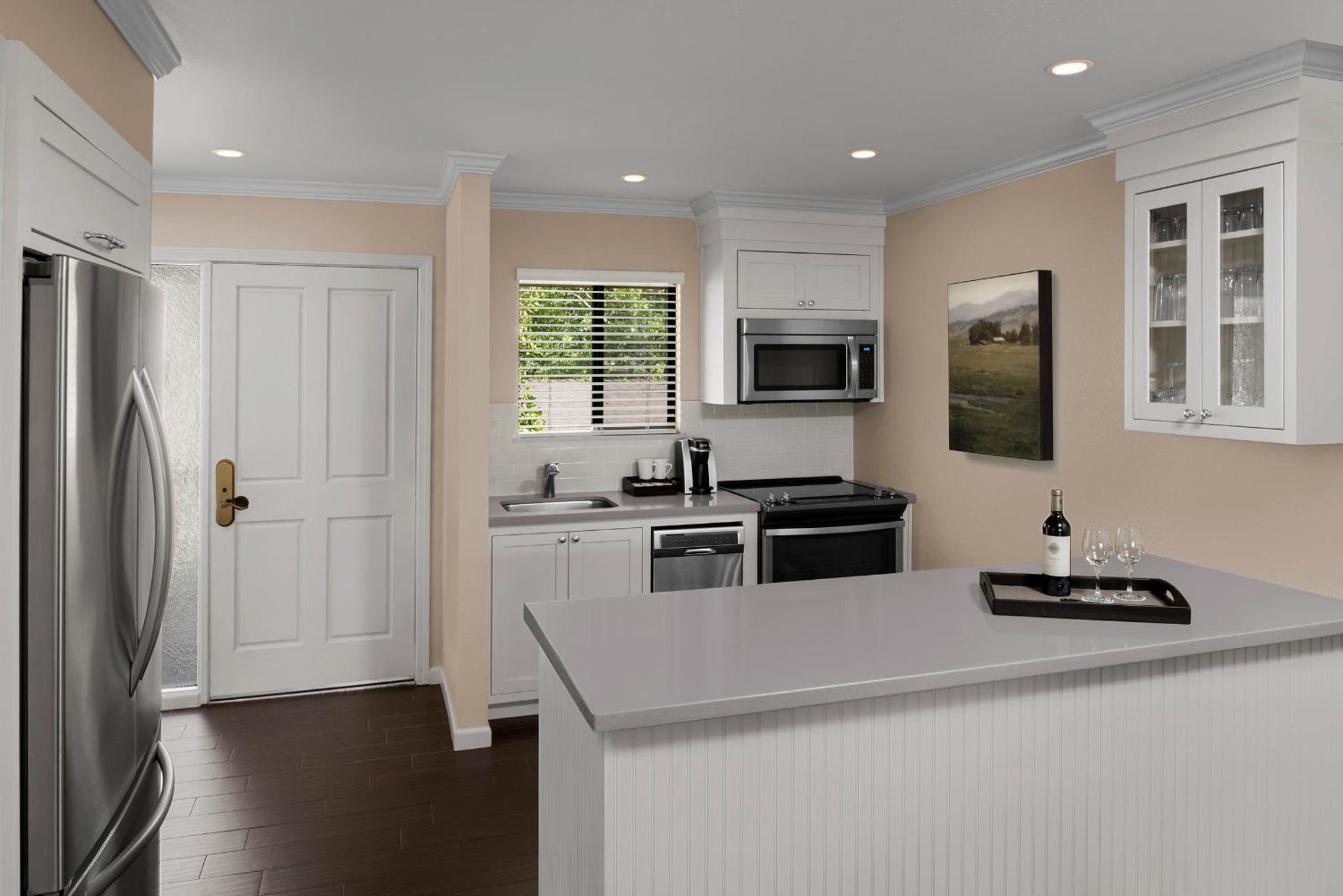 Cottages One Bedroom Suite - Photo 7