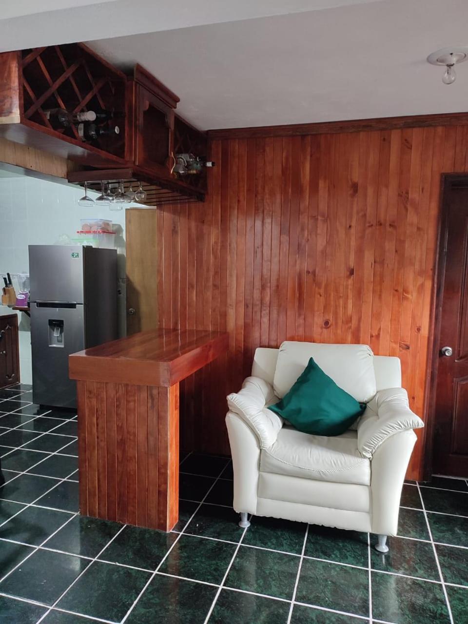 Twin Room - Photo 3