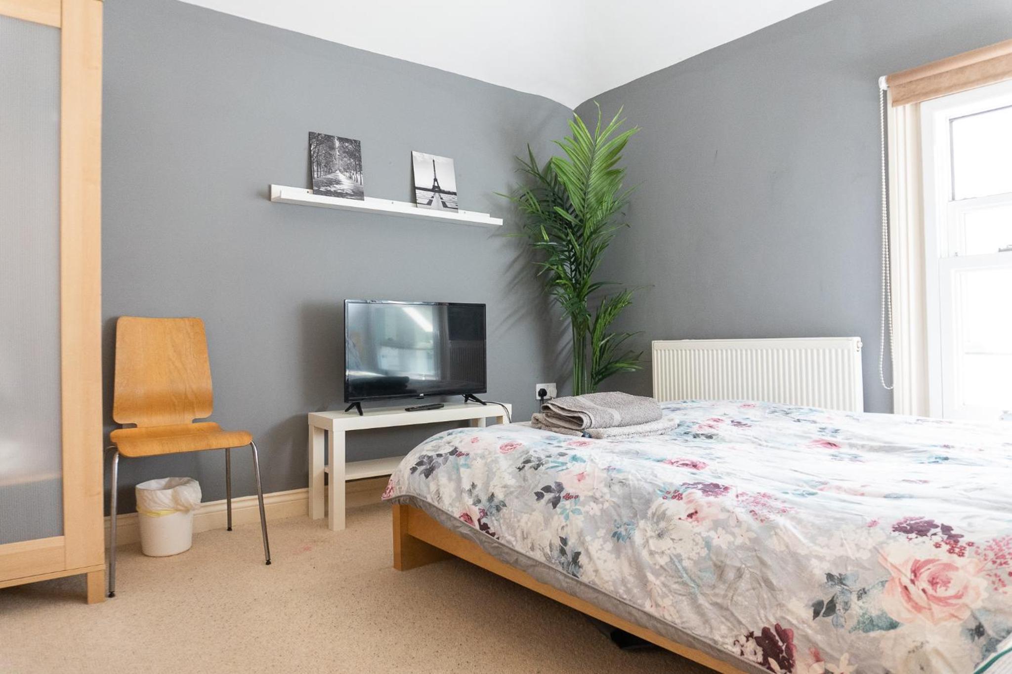 Budget Double Room photo 2