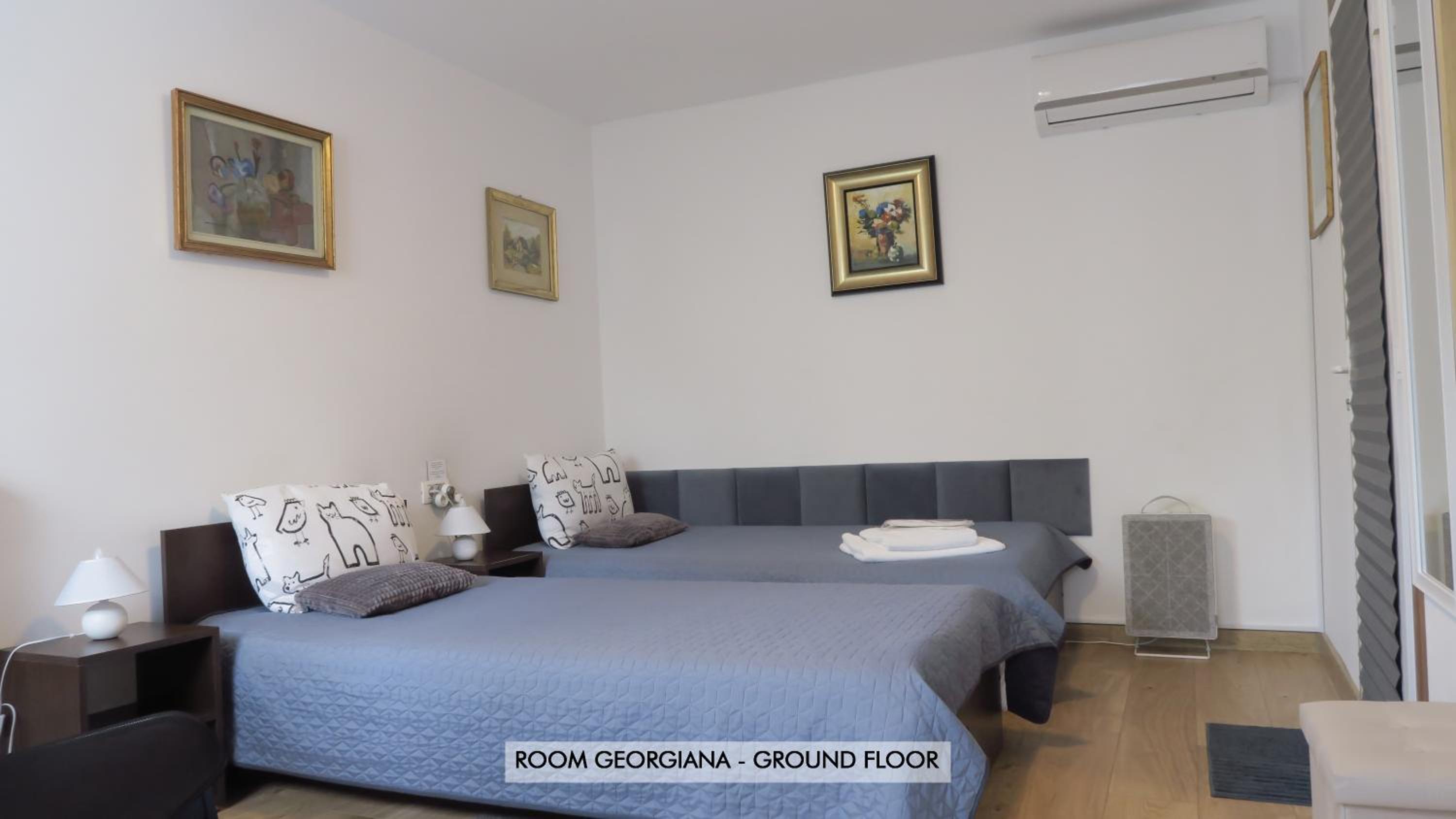 Double Room with Private Bathroom - Photo 1
