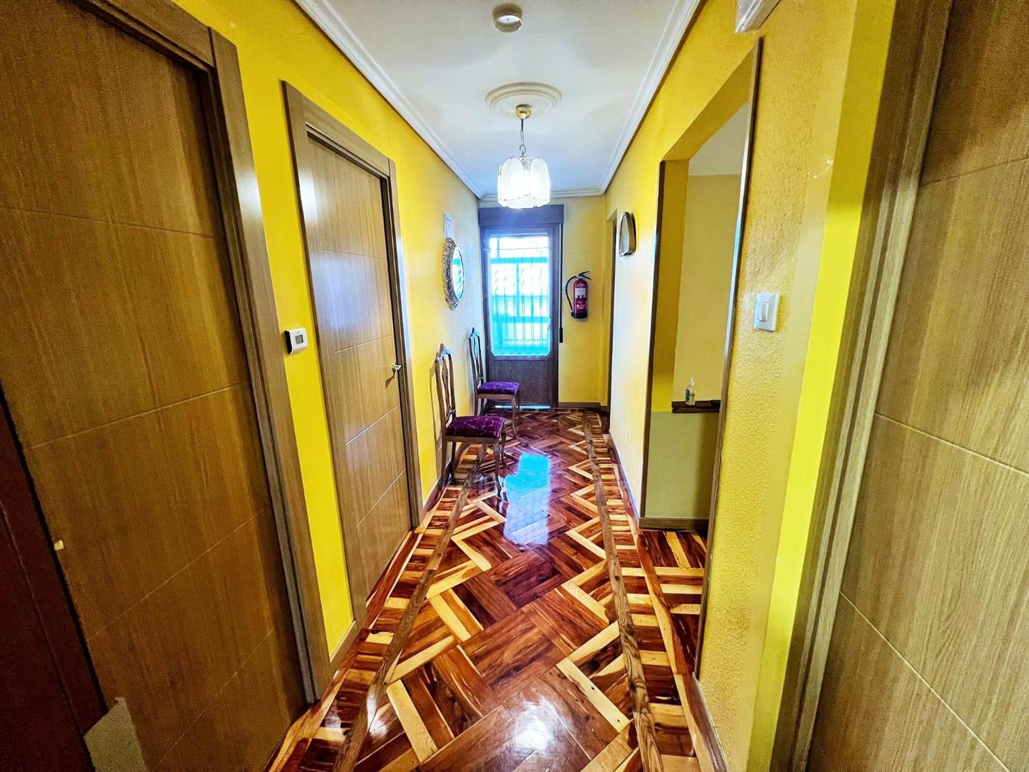 Casa de cinco habitaciones