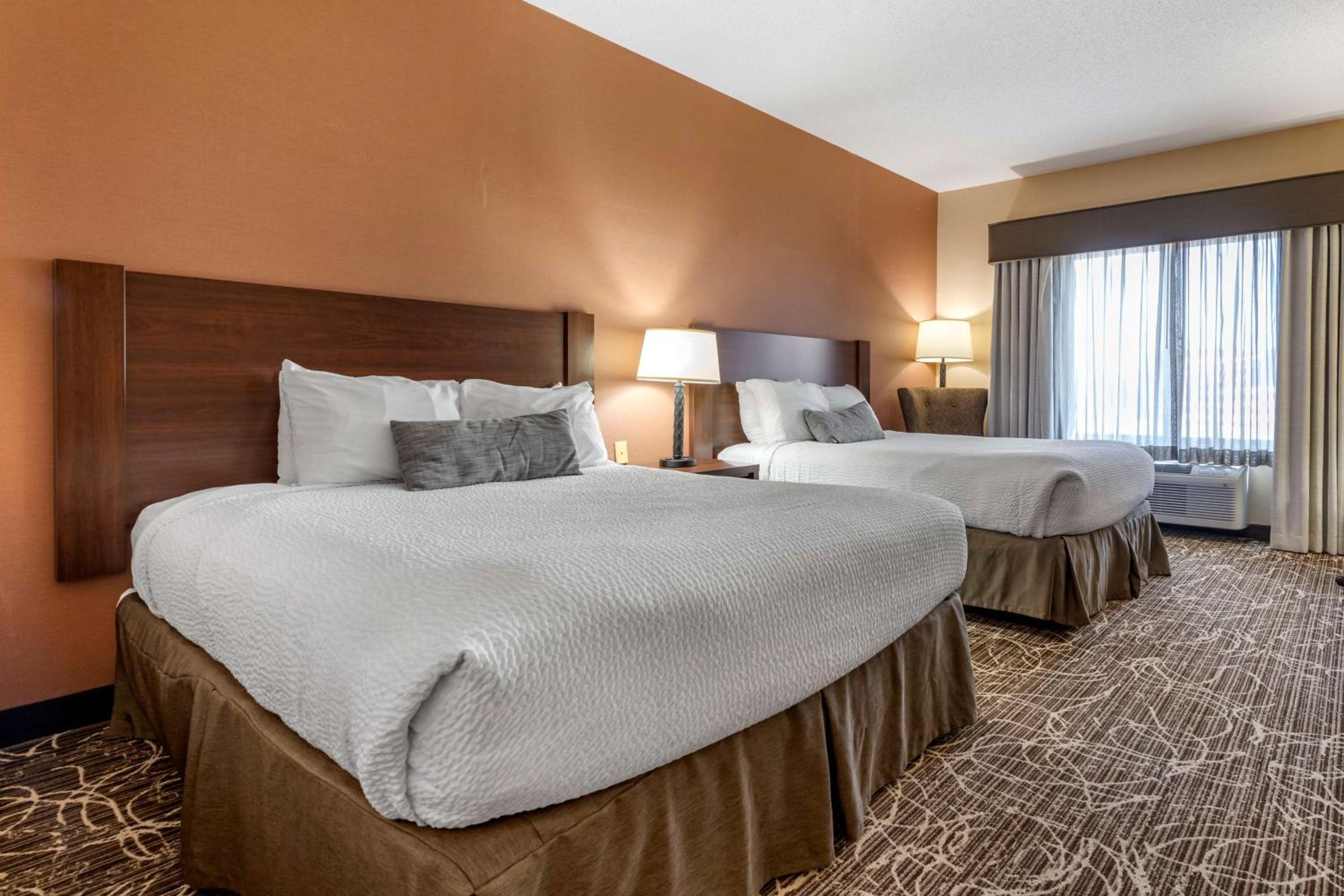 Queen Room with Two Queen Beds - Non-Smoking