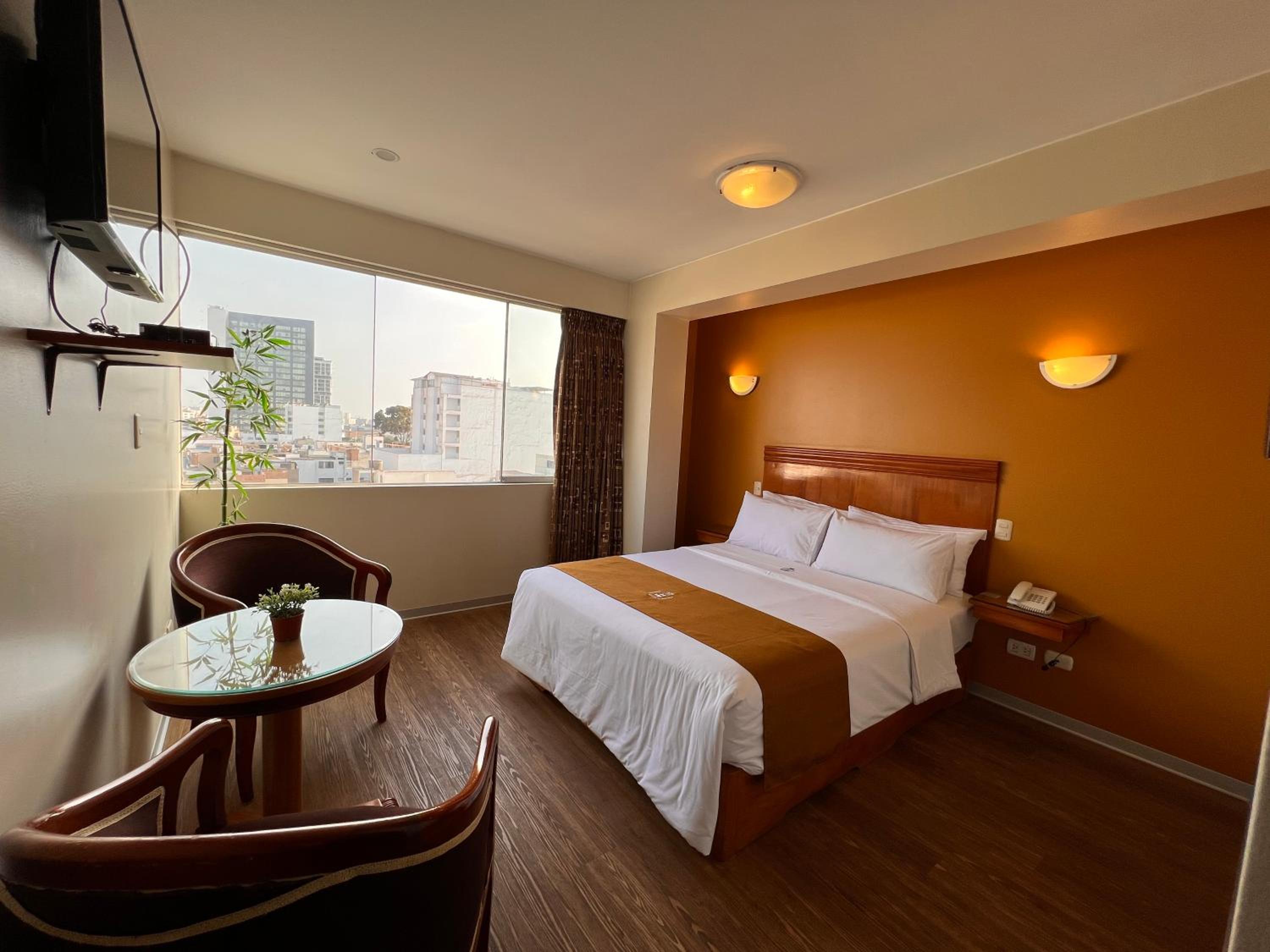 Executive Queen Room