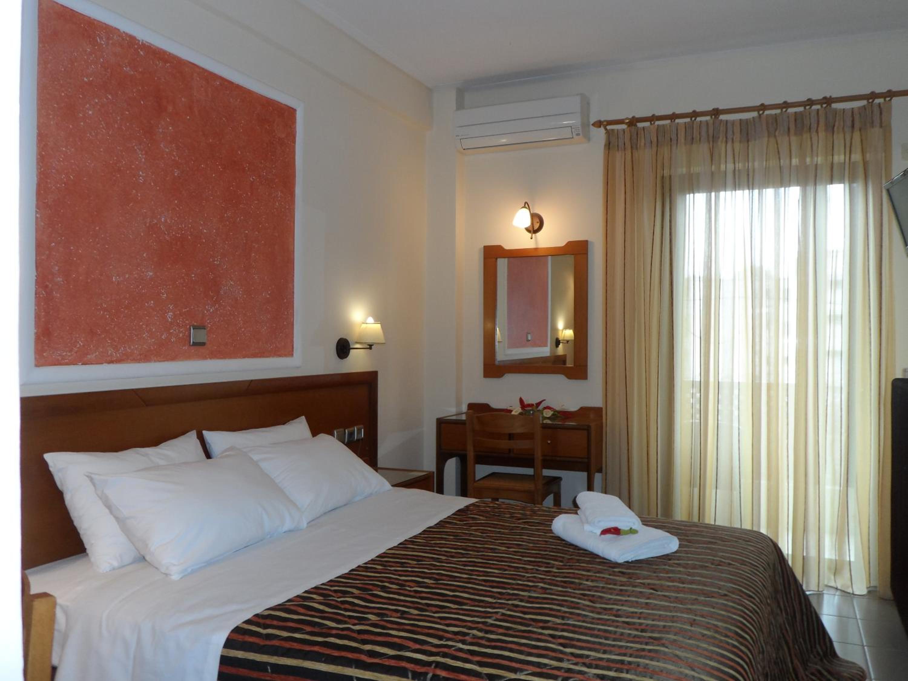 Double or Twin Room photo 2