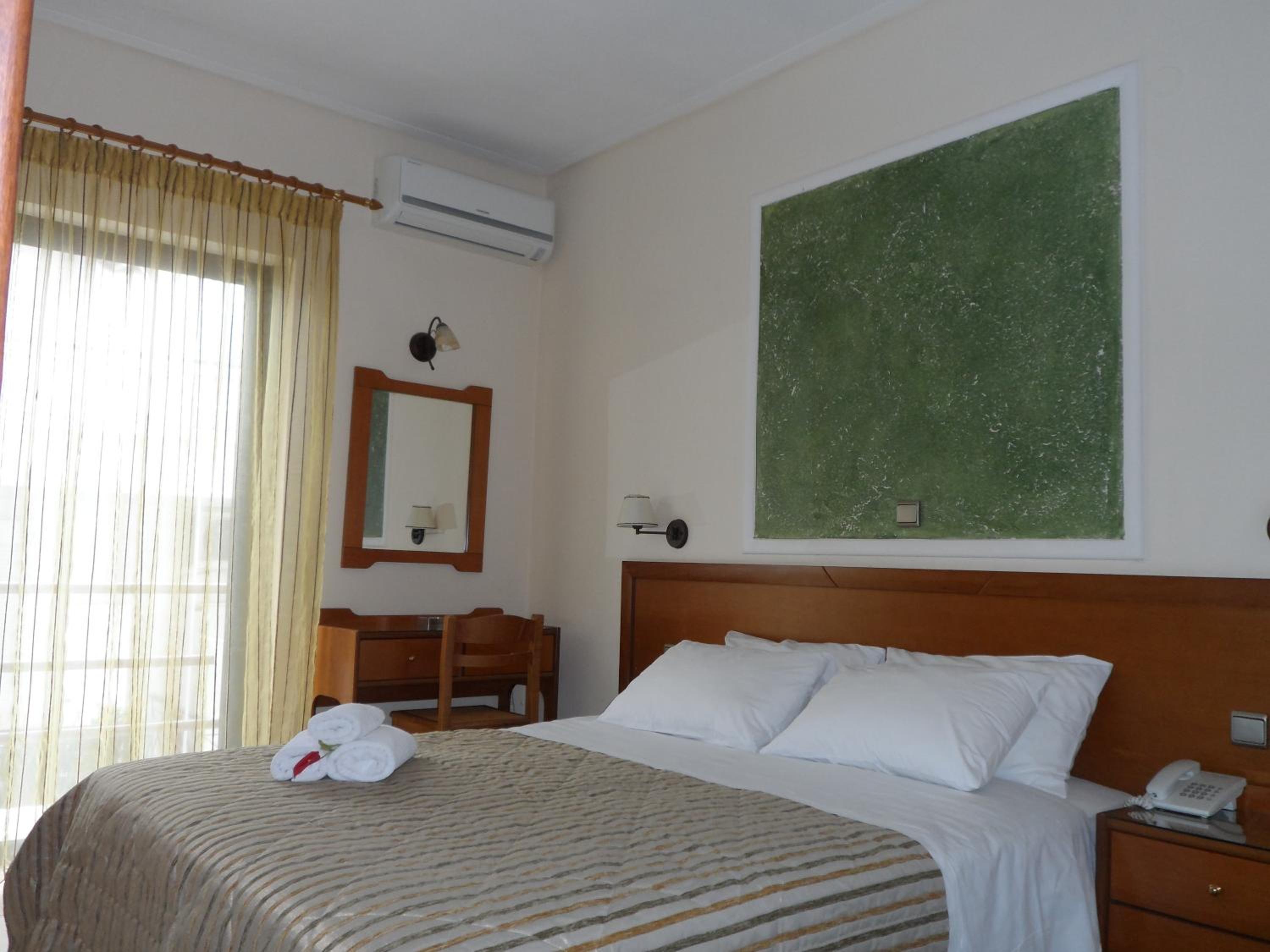 Double or Twin Room photo 3