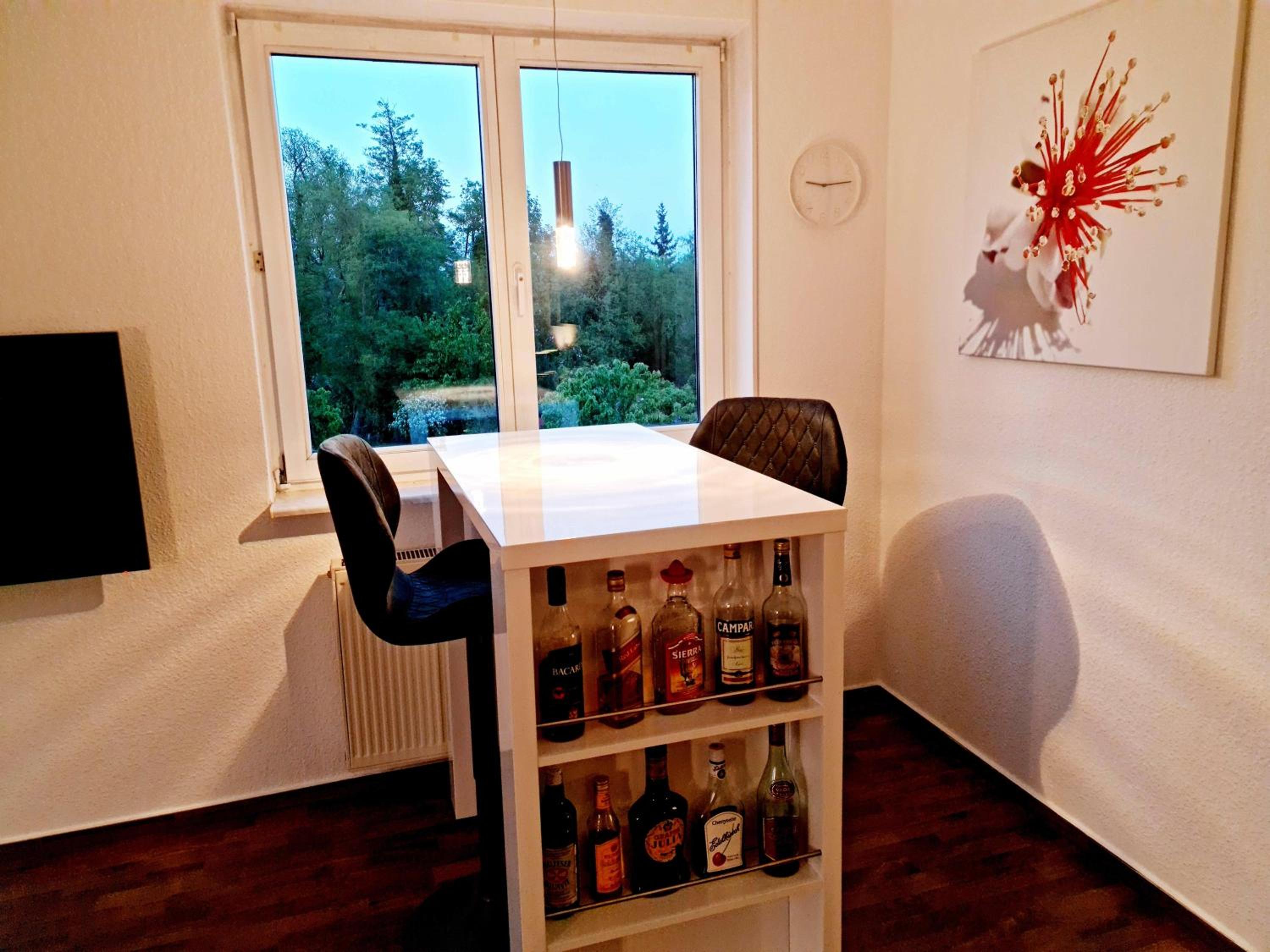 One-Bedroom Apartment - Photo 12