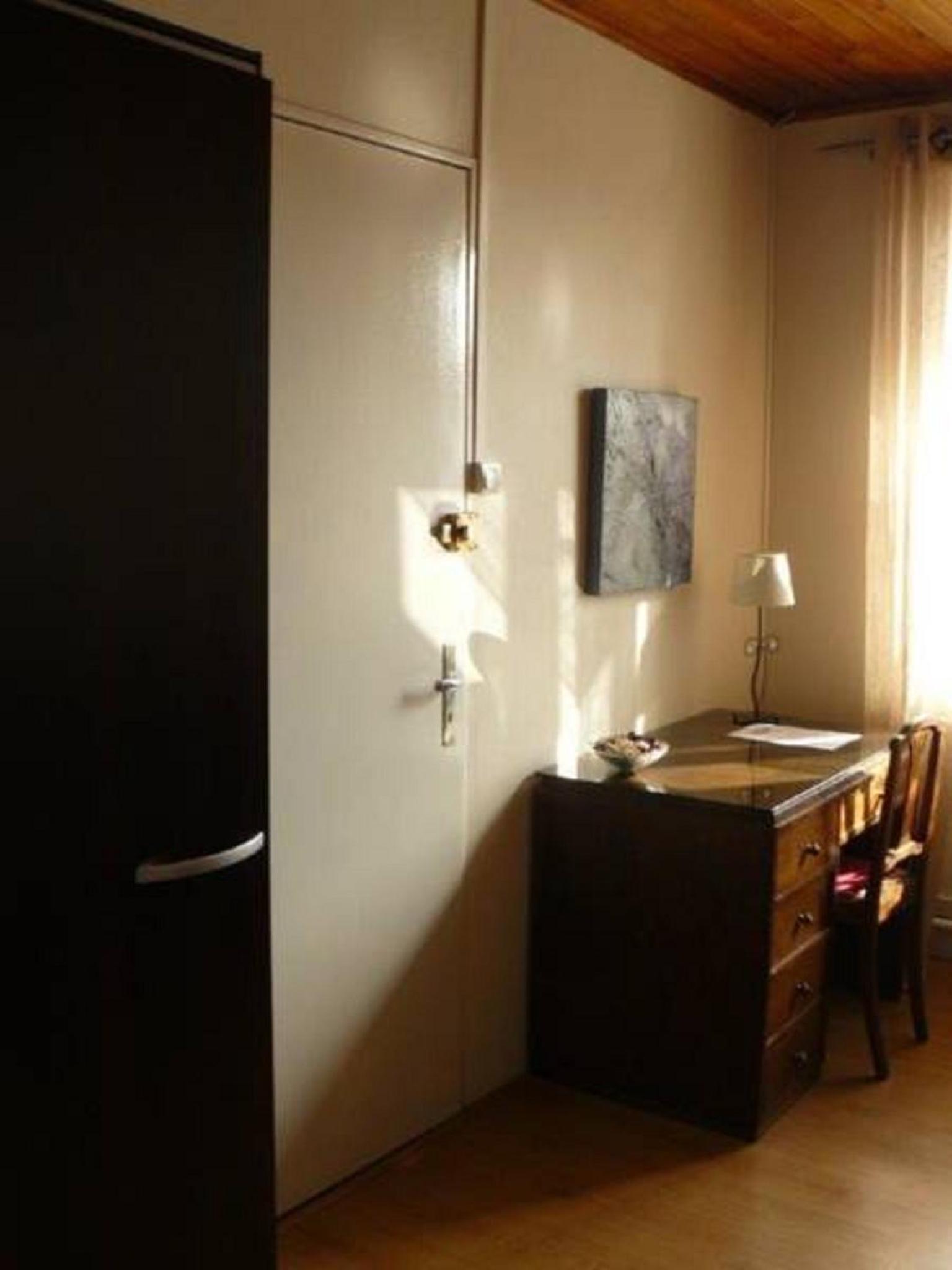 Family Room with Shower photo 3