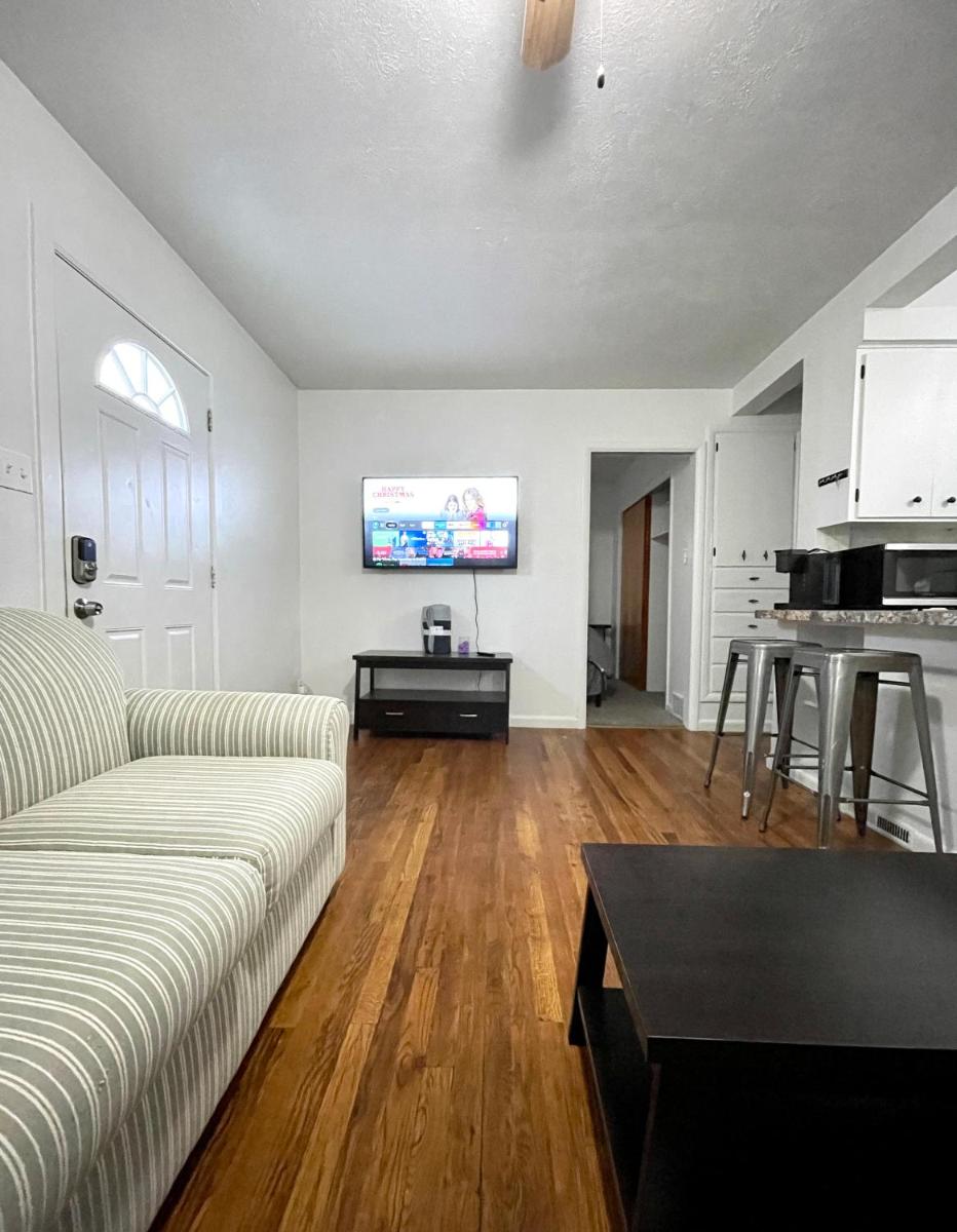 Two-Bedroom Apartment photo 2