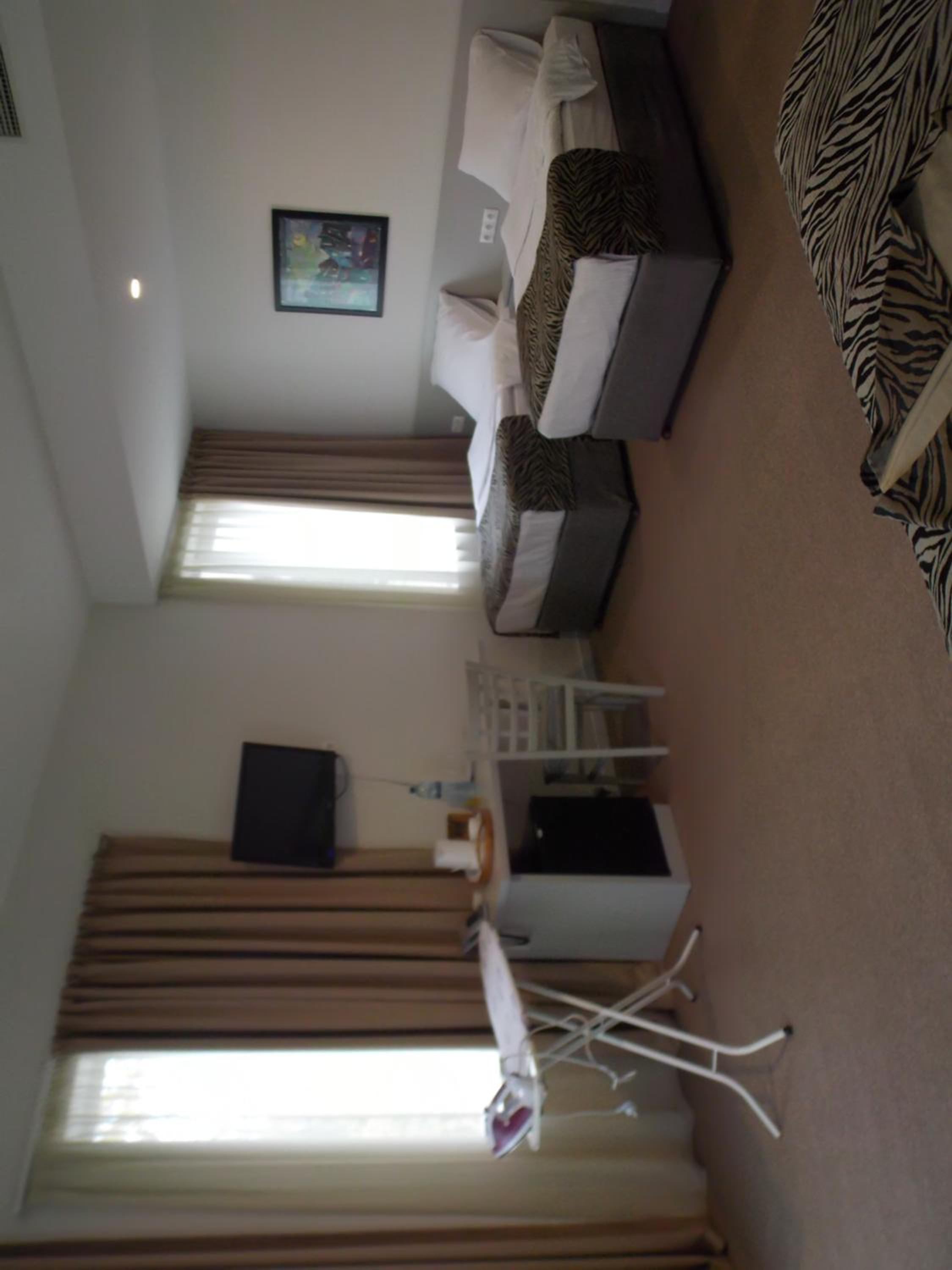 Family Room photo 3