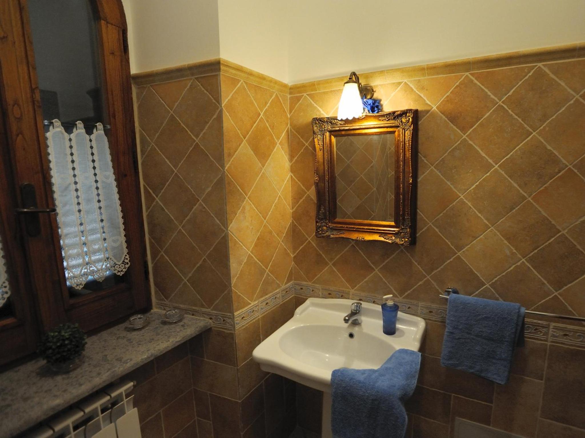 Double Room - Photo 3