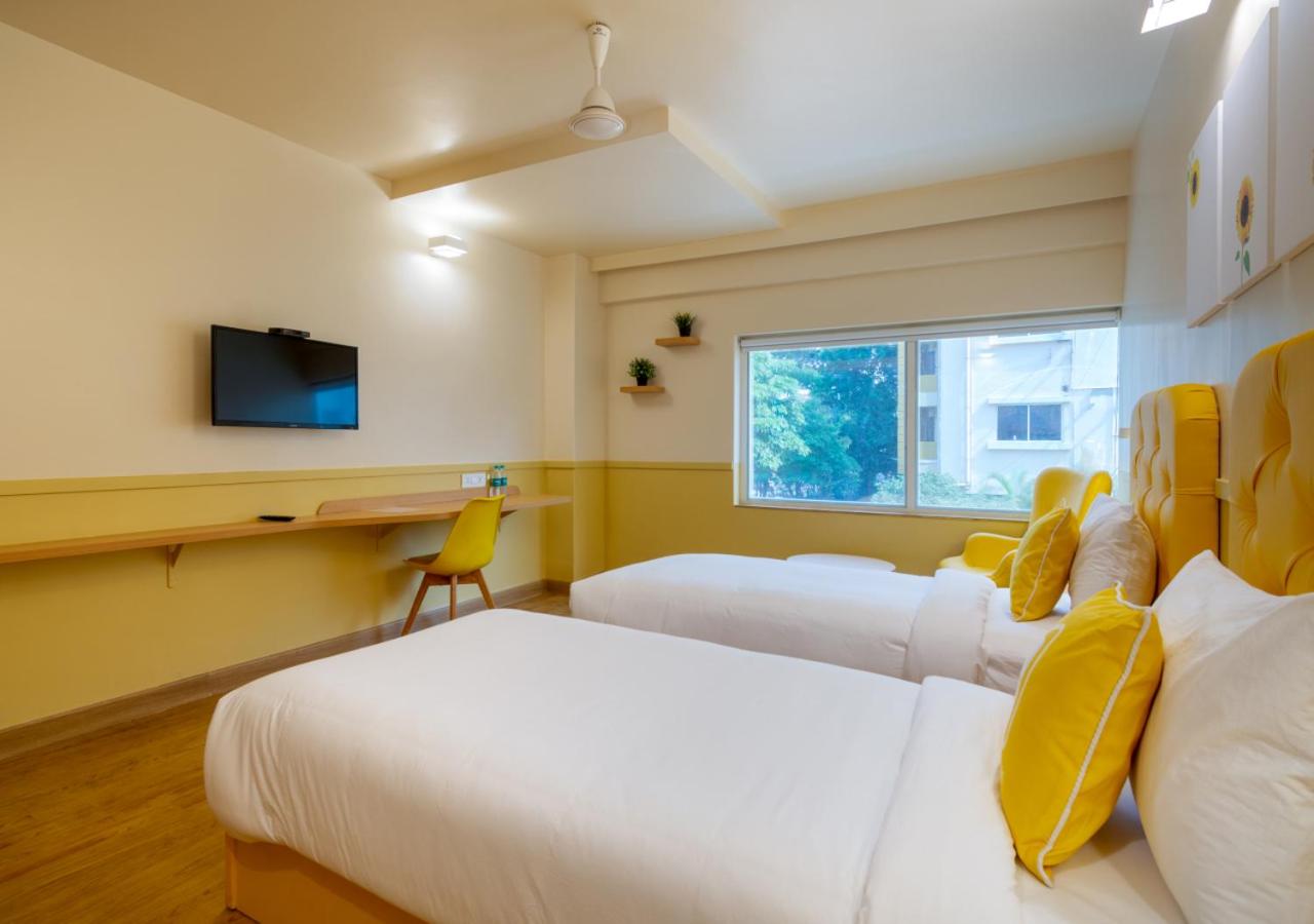 Standard Twin Room - Photo 6