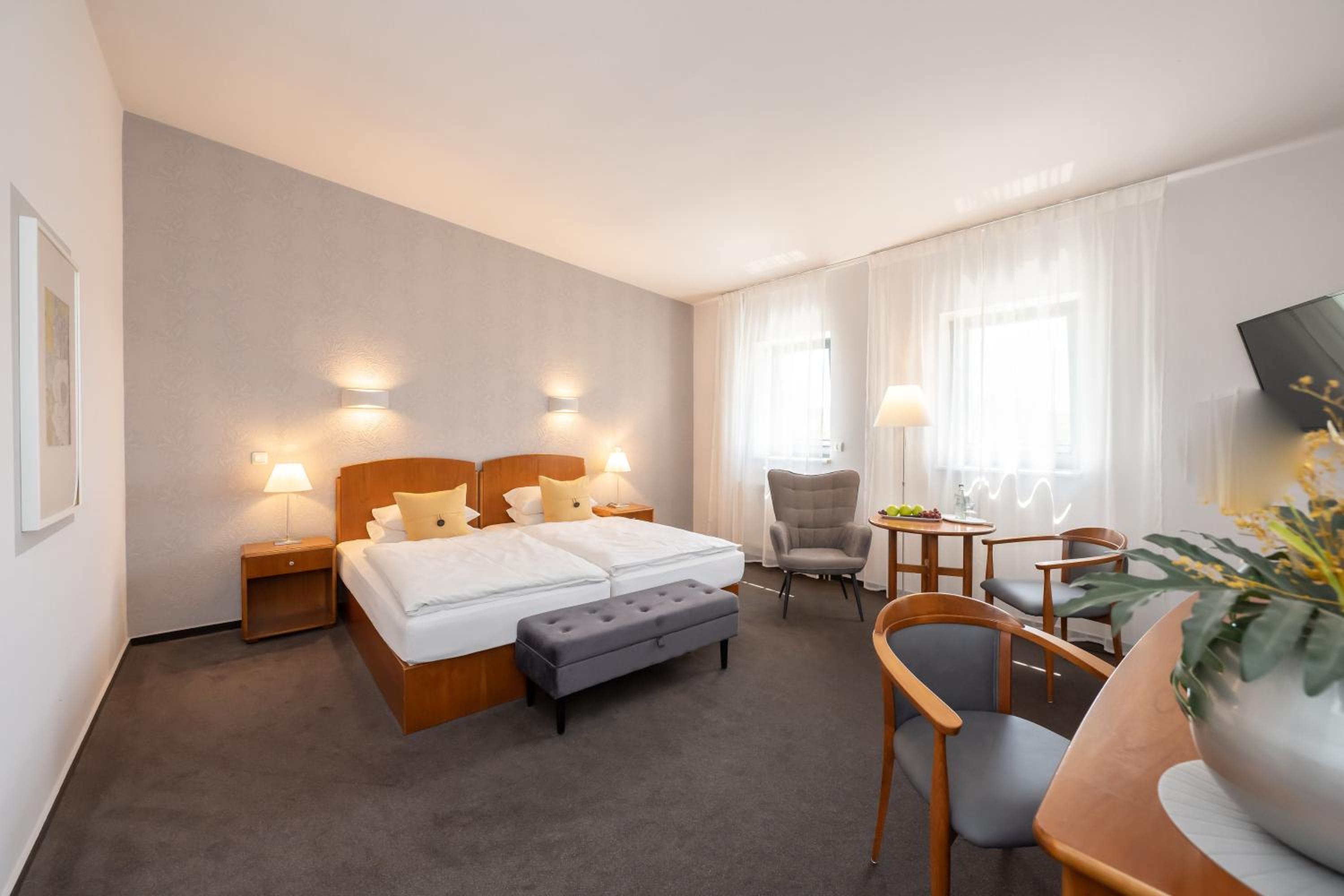 Double Room - Photo 10