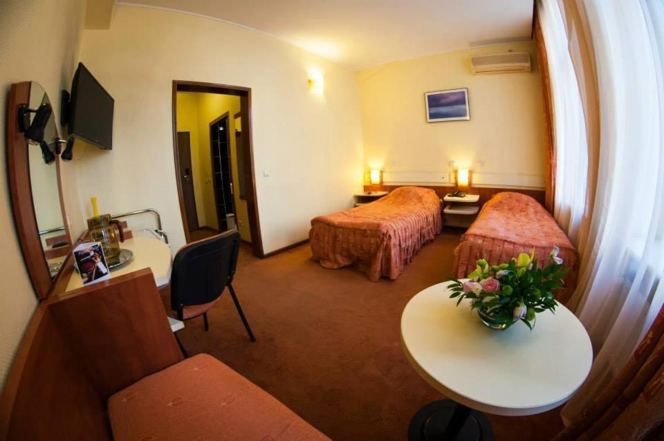 Triple Room - Photo 1