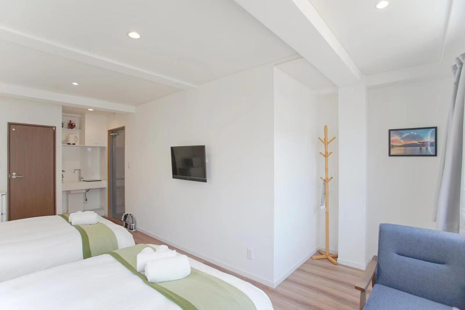 Double Room with Private Bathroom photo 2